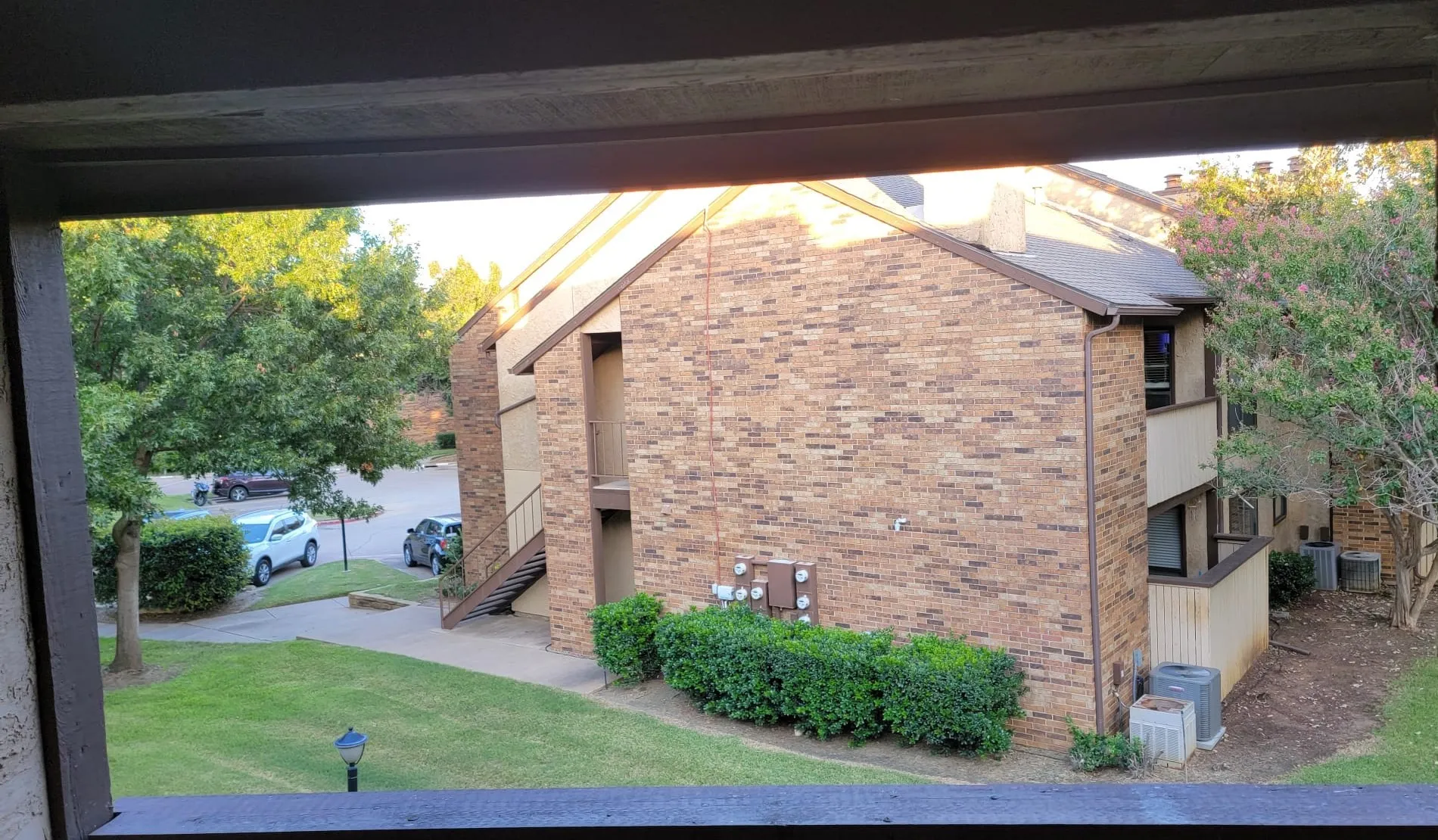 Condominium For Rent in Tarrant County , 2103 Friendly Drive 3222, Arlington, Texas 76011, 2 Bedrooms, 1 Bathroom, Garage spaces, 963 Sqft, built in 1982, Price $1,450, mls#21331501, Real Estate Agent in Arlington, Homes For Rent in Tarrant county, Homes For Rent in Arlington, Realtor in Arlington Texas, Real Estate Brokerage Independent Realty Texas, Luminita Cordes Realtor