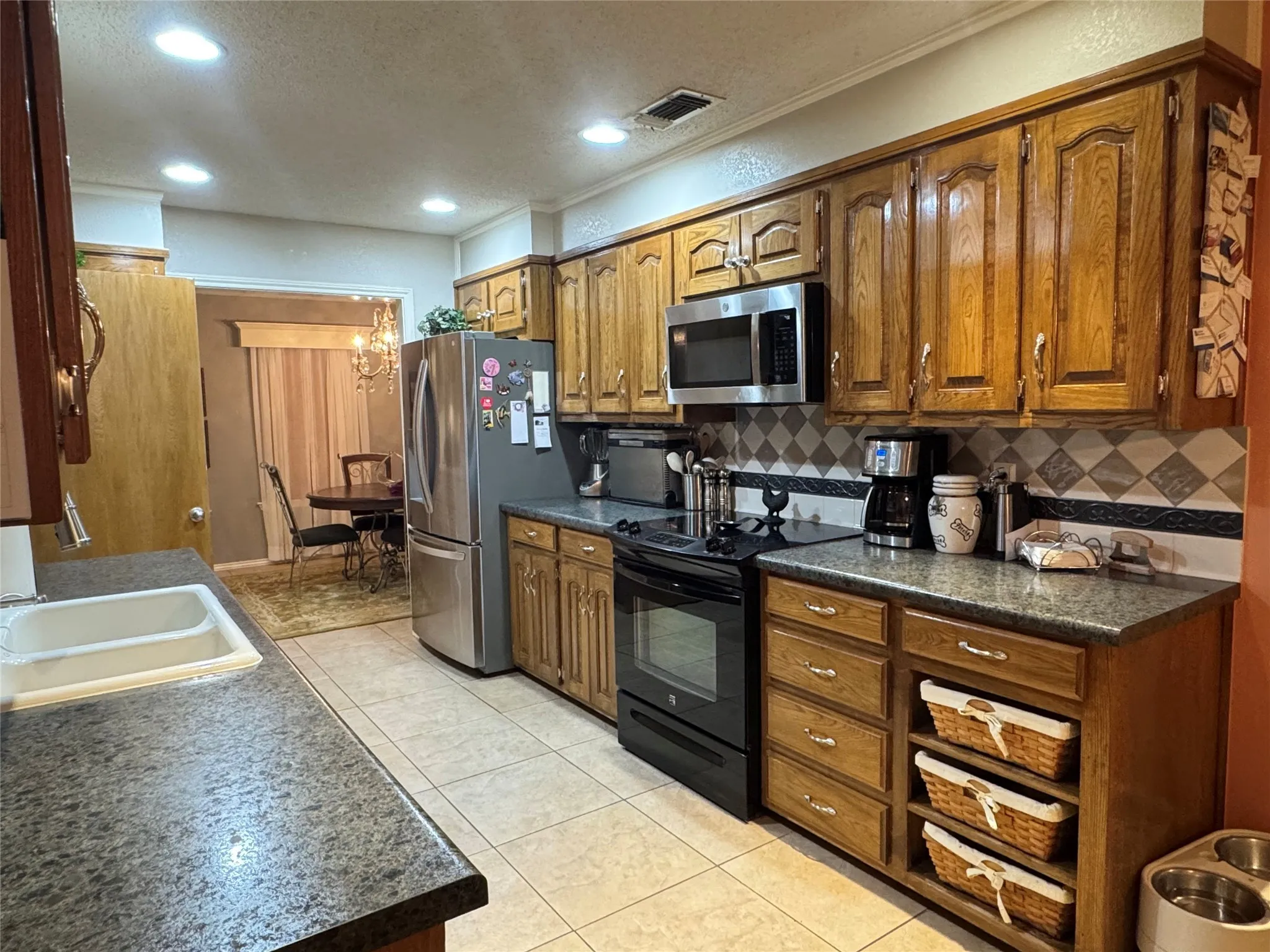 Single Family Residence For Sale in Hood County , 1104 Dove Hollow Road, Granbury, Texas 76048, 3 Bedroom, 2 Bathroom, 2 Garage spaces, 1,790 Sqft, built in 1983, Price $315,000, mls#21331591, Real Estate Agent in Granbury, Homes For Sale in Hood county, Homes For Sale in Granbury, Realtor in Granbury Texas, Real Estate Brokerage Independent Realty Texas, Luminita Cordes Realtor