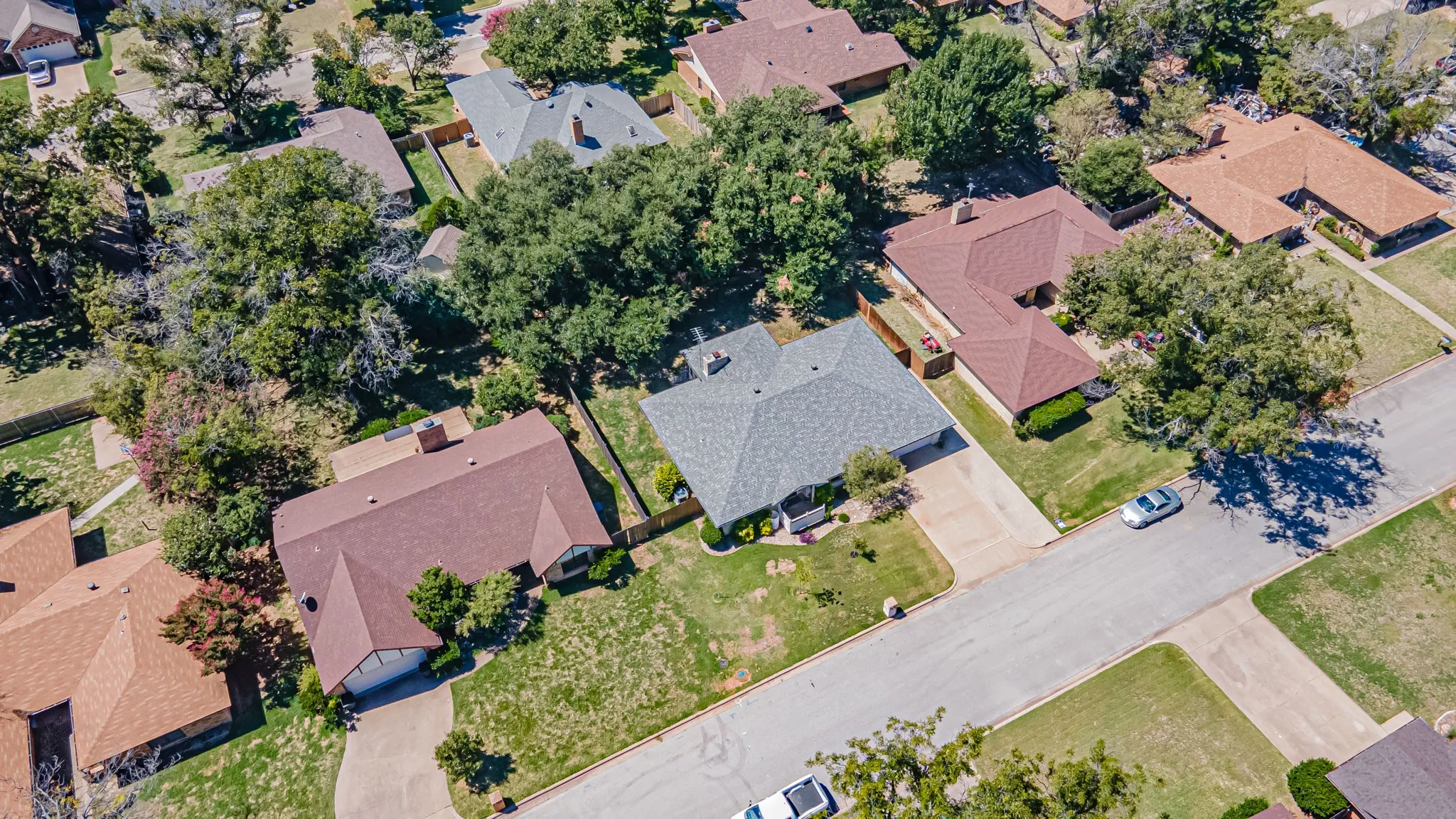 Single Family Residence For Sale in Hood County , 1104 Dove Hollow Road, Granbury, Texas 76048, 3 Bedroom, 2 Bathroom, 2 Garage spaces, 1,790 Sqft, built in 1983, Price $315,000, mls#21331591, Real Estate Agent in Granbury, Homes For Sale in Hood county, Homes For Sale in Granbury, Realtor in Granbury Texas, Real Estate Brokerage Independent Realty Texas, Luminita Cordes Realtor