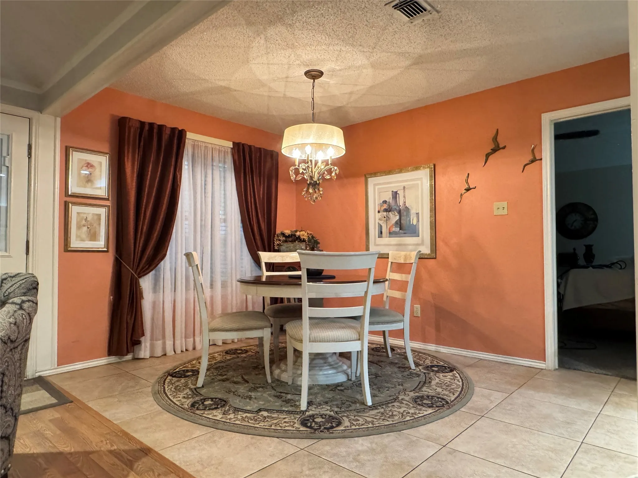 Single Family Residence For Sale in Hood County , 1104 Dove Hollow Road, Granbury, Texas 76048, 3 Bedroom, 2 Bathroom, 2 Garage spaces, 1,790 Sqft, built in 1983, Price $315,000, mls#21331591, Real Estate Agent in Granbury, Homes For Sale in Hood county, Homes For Sale in Granbury, Realtor in Granbury Texas, Real Estate Brokerage Independent Realty Texas, Luminita Cordes Realtor