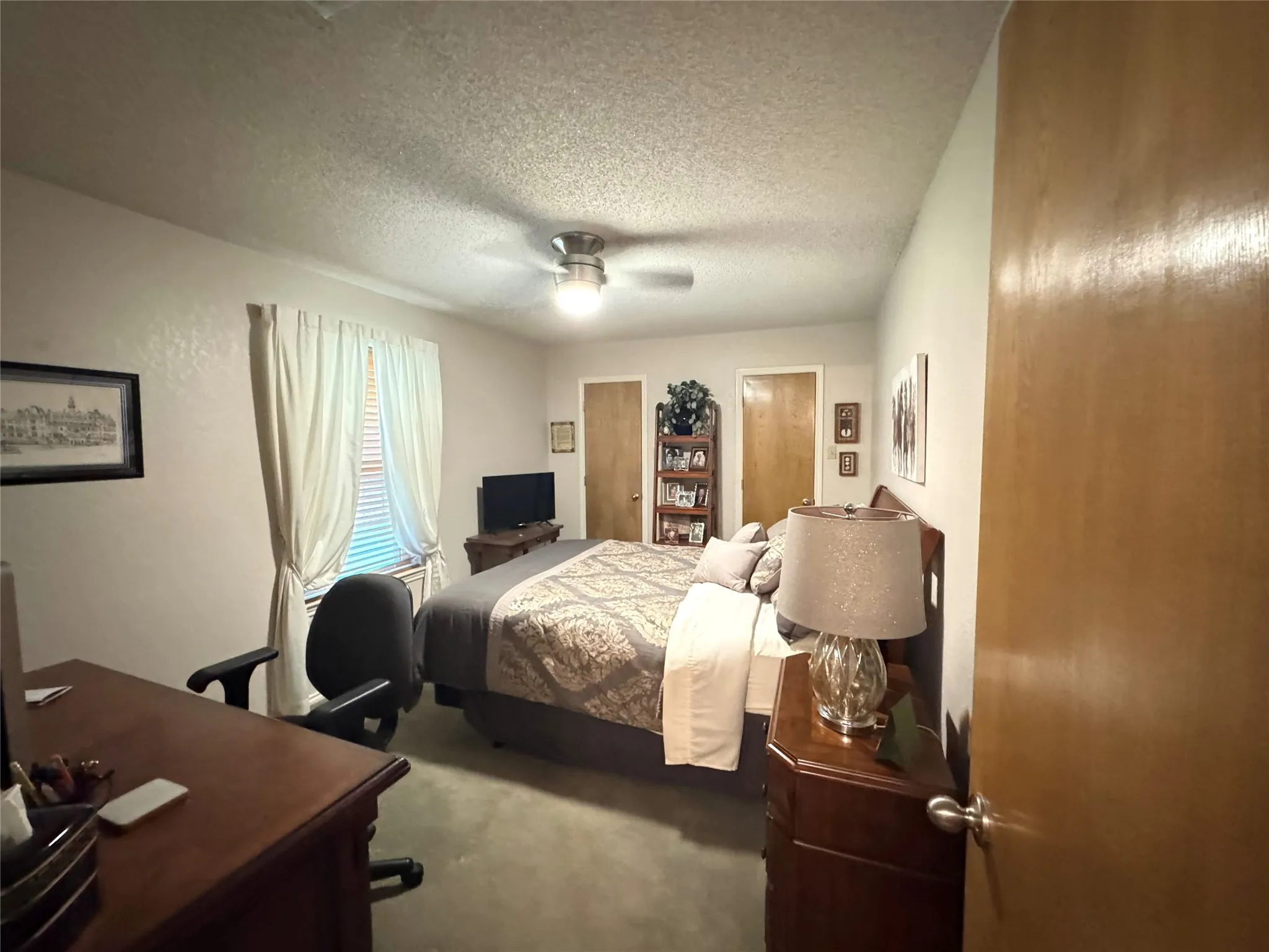 Single Family Residence For Sale in Hood County , 1104 Dove Hollow Road, Granbury, Texas 76048, 3 Bedroom, 2 Bathroom, 2 Garage spaces, 1,790 Sqft, built in 1983, Price $315,000, mls#21331591, Real Estate Agent in Granbury, Homes For Sale in Hood county, Homes For Sale in Granbury, Realtor in Granbury Texas, Real Estate Brokerage Independent Realty Texas, Luminita Cordes Realtor