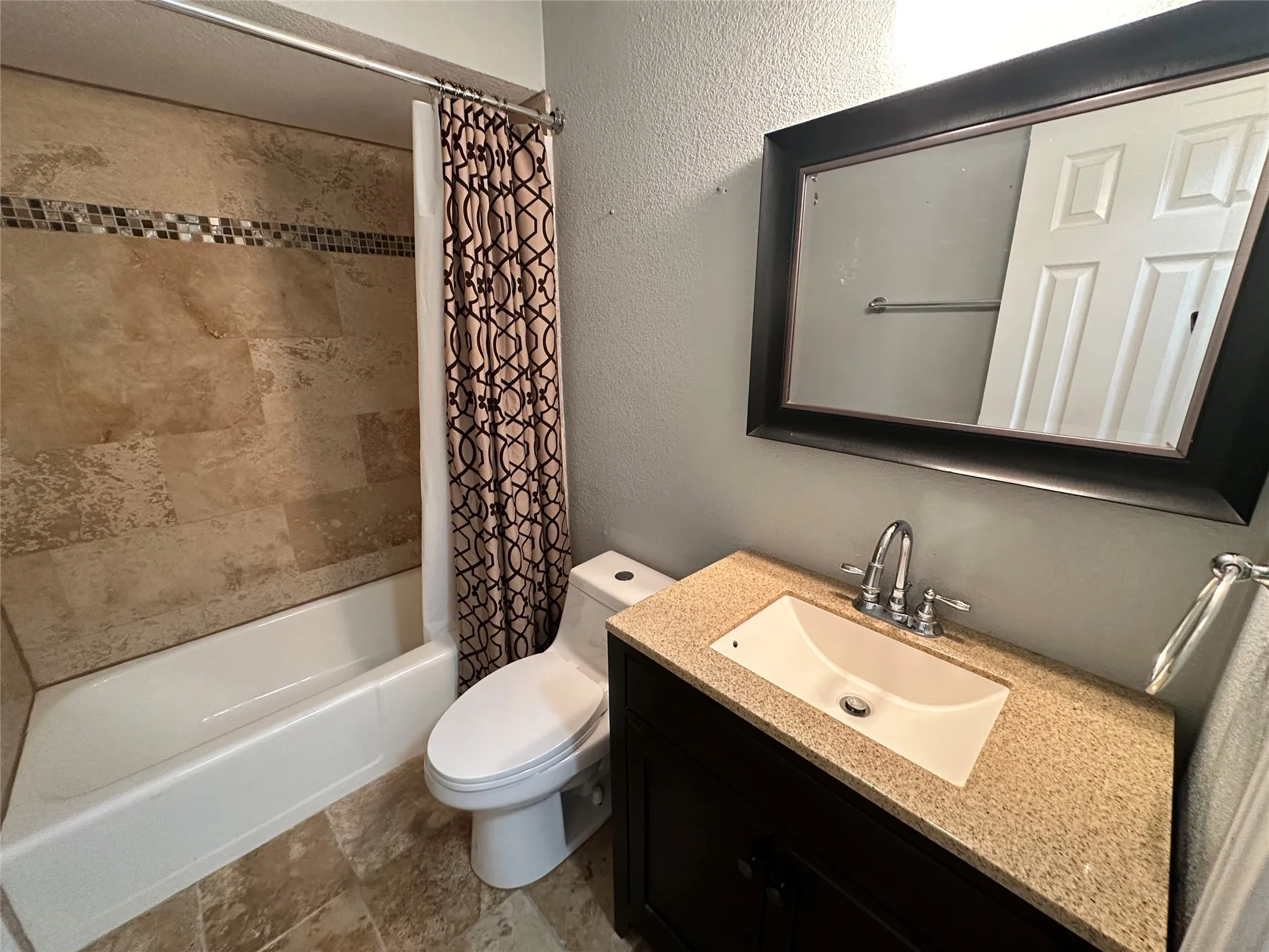 Single Family Residence For Sale in Dallas County , 2713 Westview Drive, Mesquite, Texas 75150, 3 Bedroom, 2 Bathroom, 1 Garage spaces, 1,566 Sqft, built in 1964, mls#21331542, Real Estate Agent in Mesquite, Homes For Sale in Dallas county, Homes For Sale in Mesquite, Realtor in Mesquite Texas, Real Estate Brokerage Independent Realty Texas, Luminita Cordes Realtor