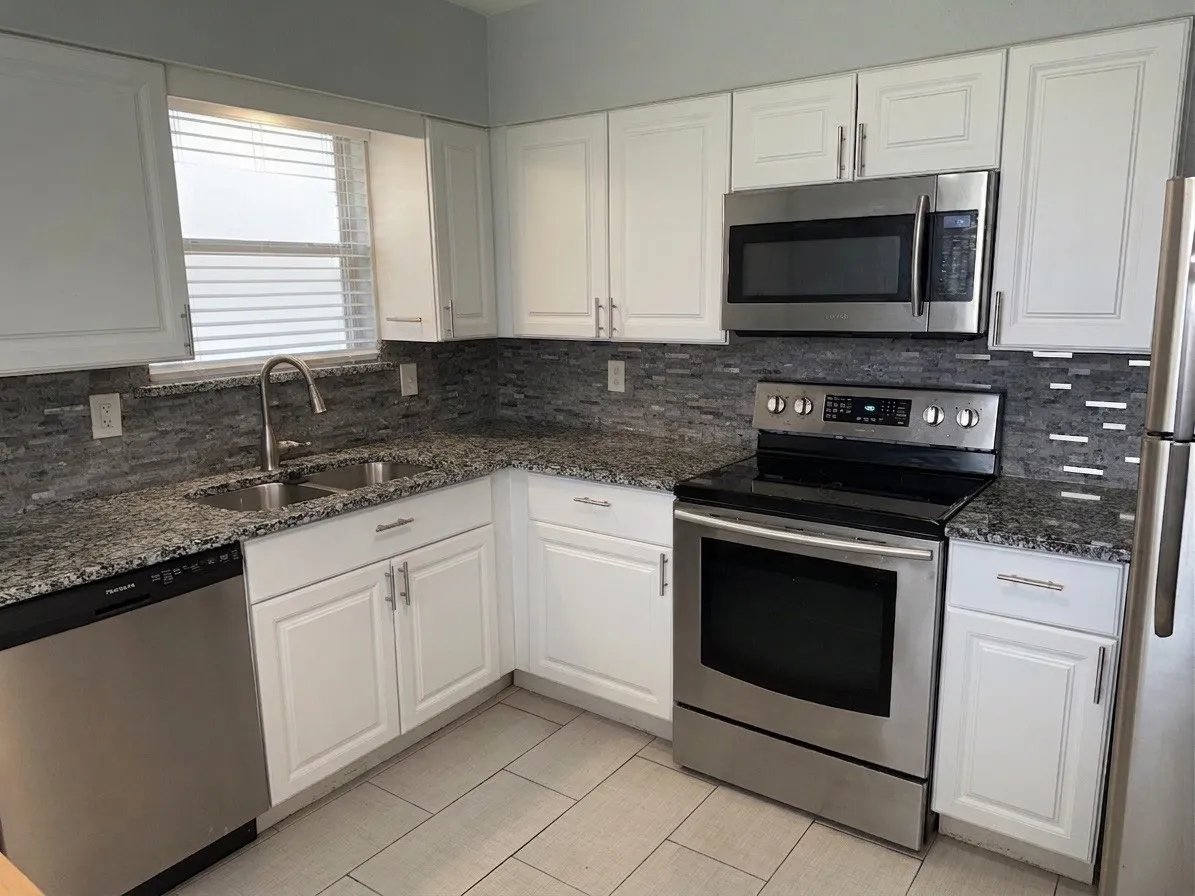 Single Family Residence For Sale in Dallas County , 2713 Westview Drive, Mesquite, Texas 75150, 3 Bedroom, 2 Bathroom, 1 Garage spaces, 1,566 Sqft, built in 1964, mls#21331542, Real Estate Agent in Mesquite, Homes For Sale in Dallas county, Homes For Sale in Mesquite, Realtor in Mesquite Texas, Real Estate Brokerage Independent Realty Texas, Luminita Cordes Realtor
