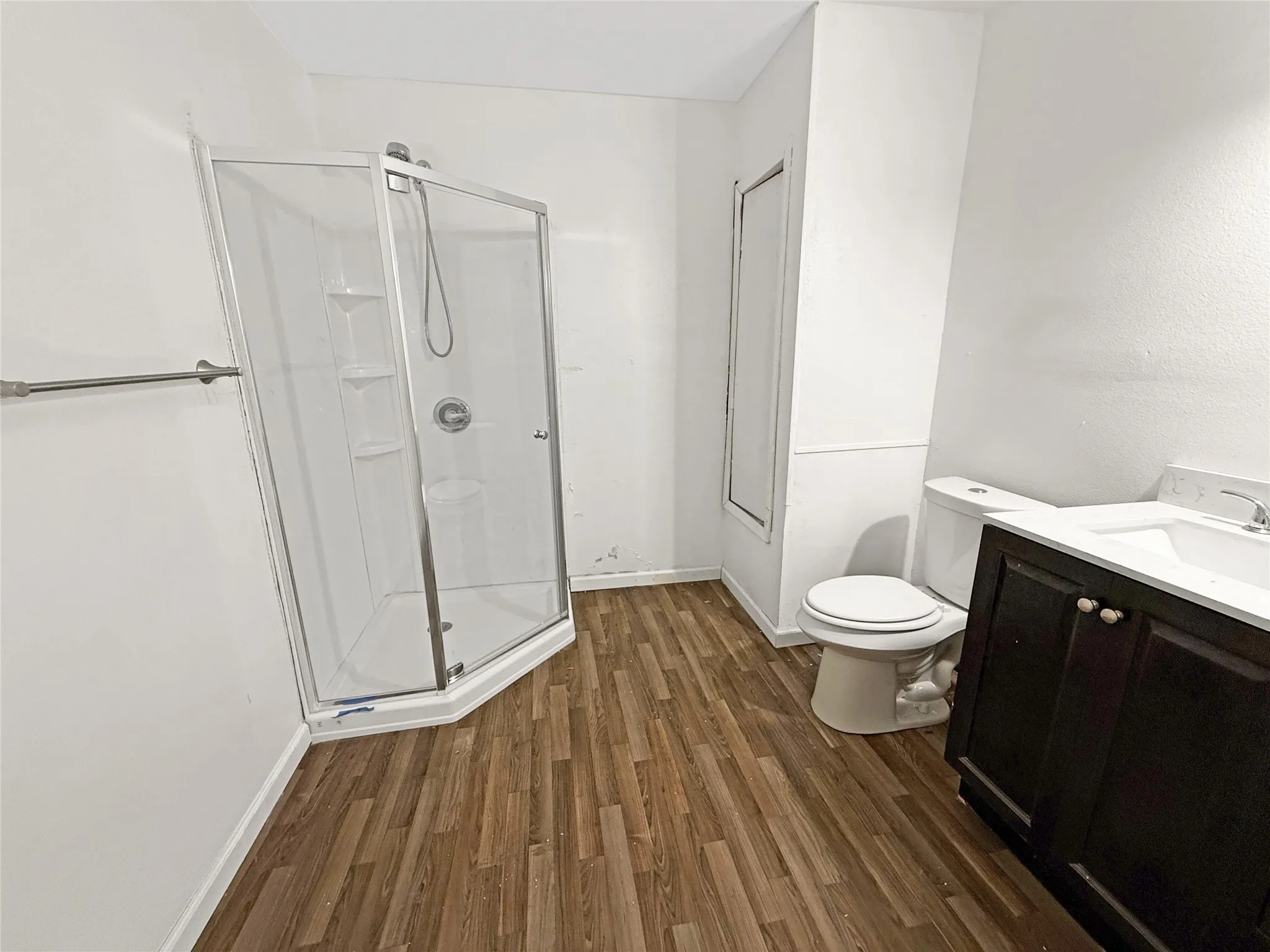 Single Family Residence For Sale in Johnson County , 104 S 6th Street, Godley, Texas 76044, 3 Bedroom, 1 Bathroom, Garage spaces, 1,024 Sqft, built in 1960, mls#21331245, Real Estate Agent in Godley, Homes For Sale in Johnson county, Homes For Sale in Godley, Realtor in Godley Texas, Real Estate Brokerage Independent Realty Texas, Luminita Cordes Realtor