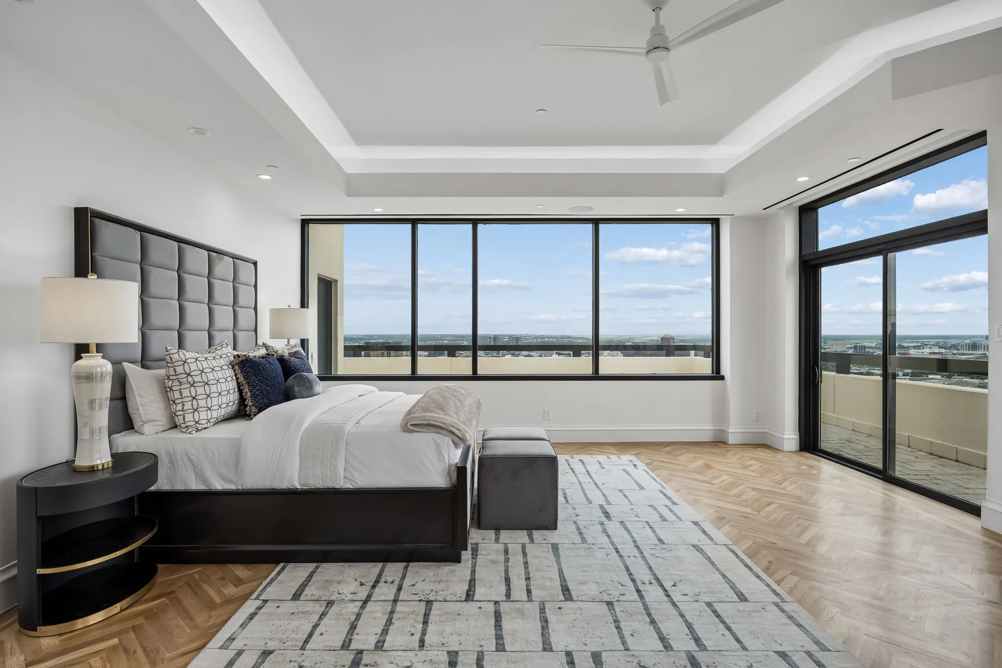Condominium For Rent in Dallas County , 3111 Welborn Street 1703, Dallas, Texas 75219, 3 Bedroom, 4 Bathroom, 2 Garage spaces, 7,465 Sqft, built in 1985, mls#21256712, Real Estate Agent in Dallas, Homes For Rent in Dallas county, Homes For Rent in Dallas, Realtor in Dallas Texas, Real Estate Brokerage Independent Realty Texas, Luminita Cordes Realtor
