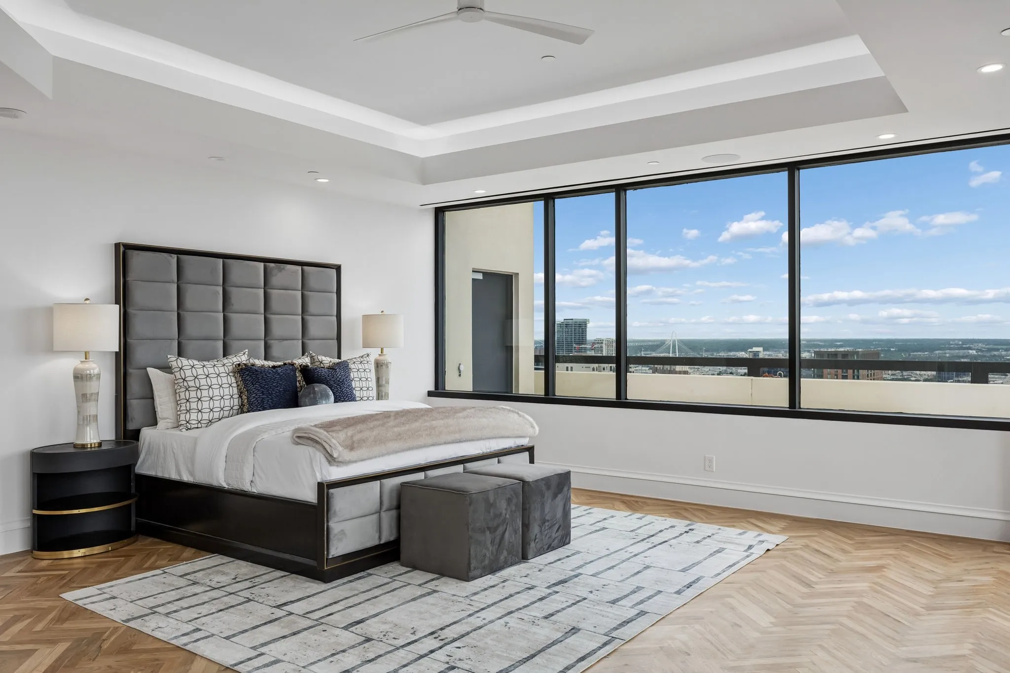 Condominium For Rent in Dallas County , 3111 Welborn Street 1703, Dallas, Texas 75219, 3 Bedroom, 4 Bathroom, 2 Garage spaces, 7,465 Sqft, built in 1985, mls#21256712, Real Estate Agent in Dallas, Homes For Rent in Dallas county, Homes For Rent in Dallas, Realtor in Dallas Texas, Real Estate Brokerage Independent Realty Texas, Luminita Cordes Realtor