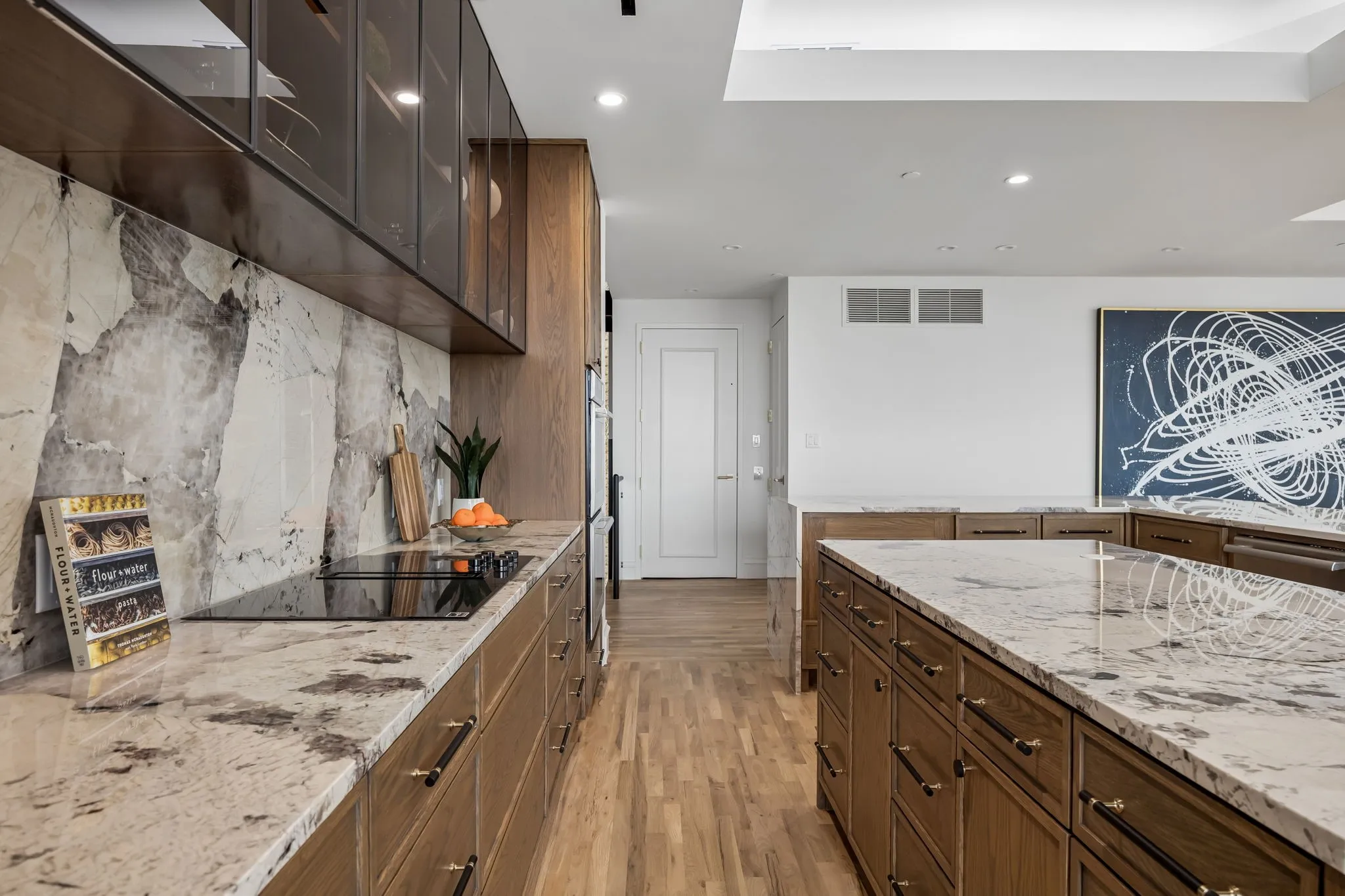 Condominium For Rent in Dallas County , 3111 Welborn Street 1703, Dallas, Texas 75219, 3 Bedroom, 4 Bathroom, 2 Garage spaces, 7,465 Sqft, built in 1985, mls#21256712, Real Estate Agent in Dallas, Homes For Rent in Dallas county, Homes For Rent in Dallas, Realtor in Dallas Texas, Real Estate Brokerage Independent Realty Texas, Luminita Cordes Realtor