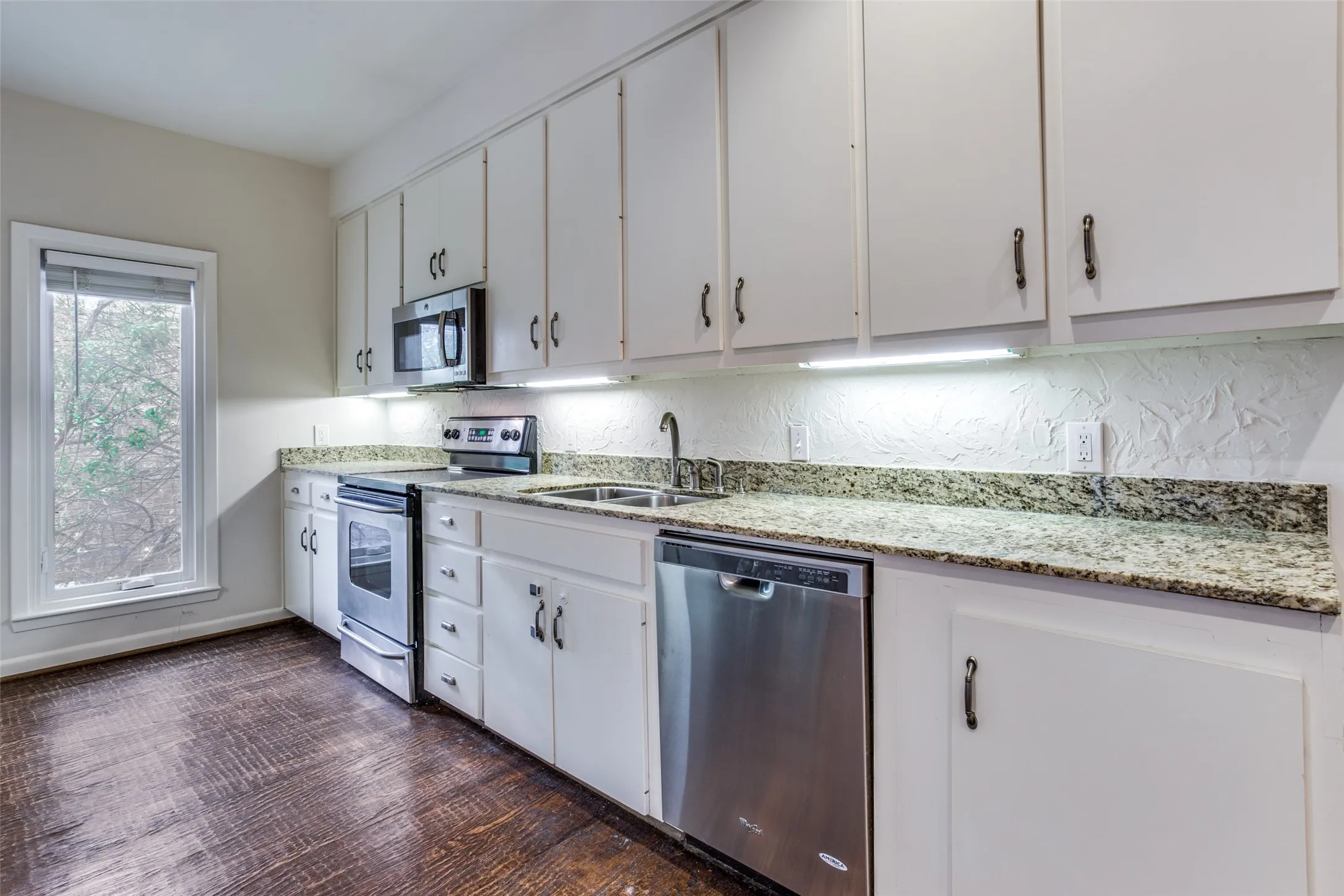 Condominium For Rent in Dallas County , 3445 Rankin Street 3445, University Park, Texas 75205, 2 Bedroom, 2 Bathroom, 1 Garage spaces, 1,875 Sqft, built in 1983, mls#21317788, Real Estate Agent in University Park, Homes For Rent in Dallas county, Homes For Rent in University Park, Realtor in University Park Texas, Real Estate Brokerage Independent Realty Texas, Luminita Cordes Realtor