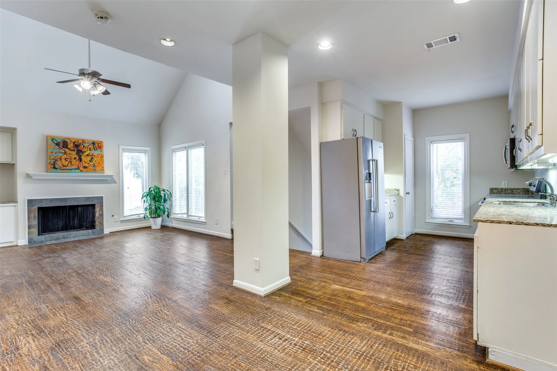 Condominium For Rent in Dallas County , 3445 Rankin Street 3445, University Park, Texas 75205, 2 Bedroom, 2 Bathroom, 1 Garage spaces, 1,875 Sqft, built in 1983, mls#21317788, Real Estate Agent in University Park, Homes For Rent in Dallas county, Homes For Rent in University Park, Realtor in University Park Texas, Real Estate Brokerage Independent Realty Texas, Luminita Cordes Realtor