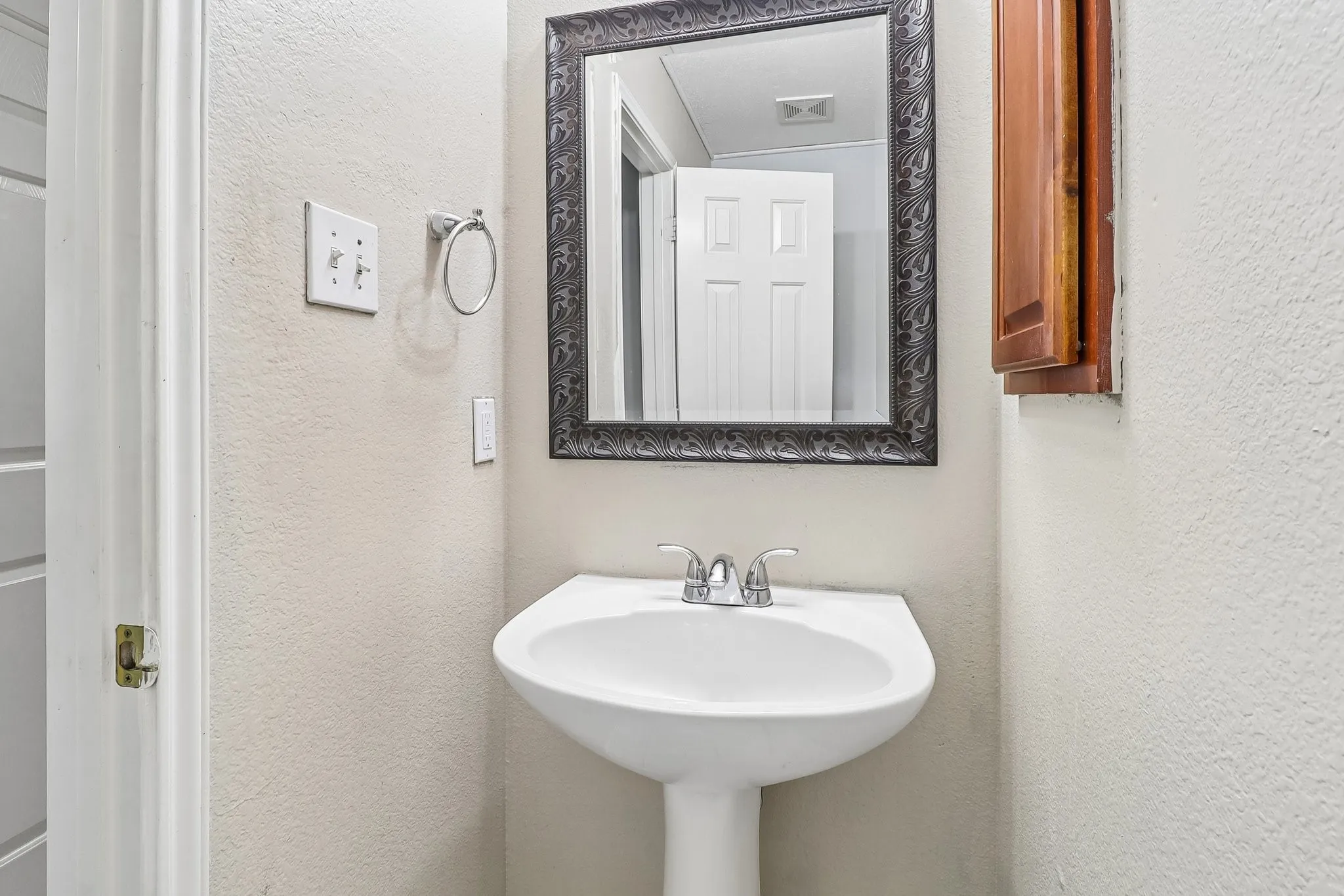 Downstairs half bath