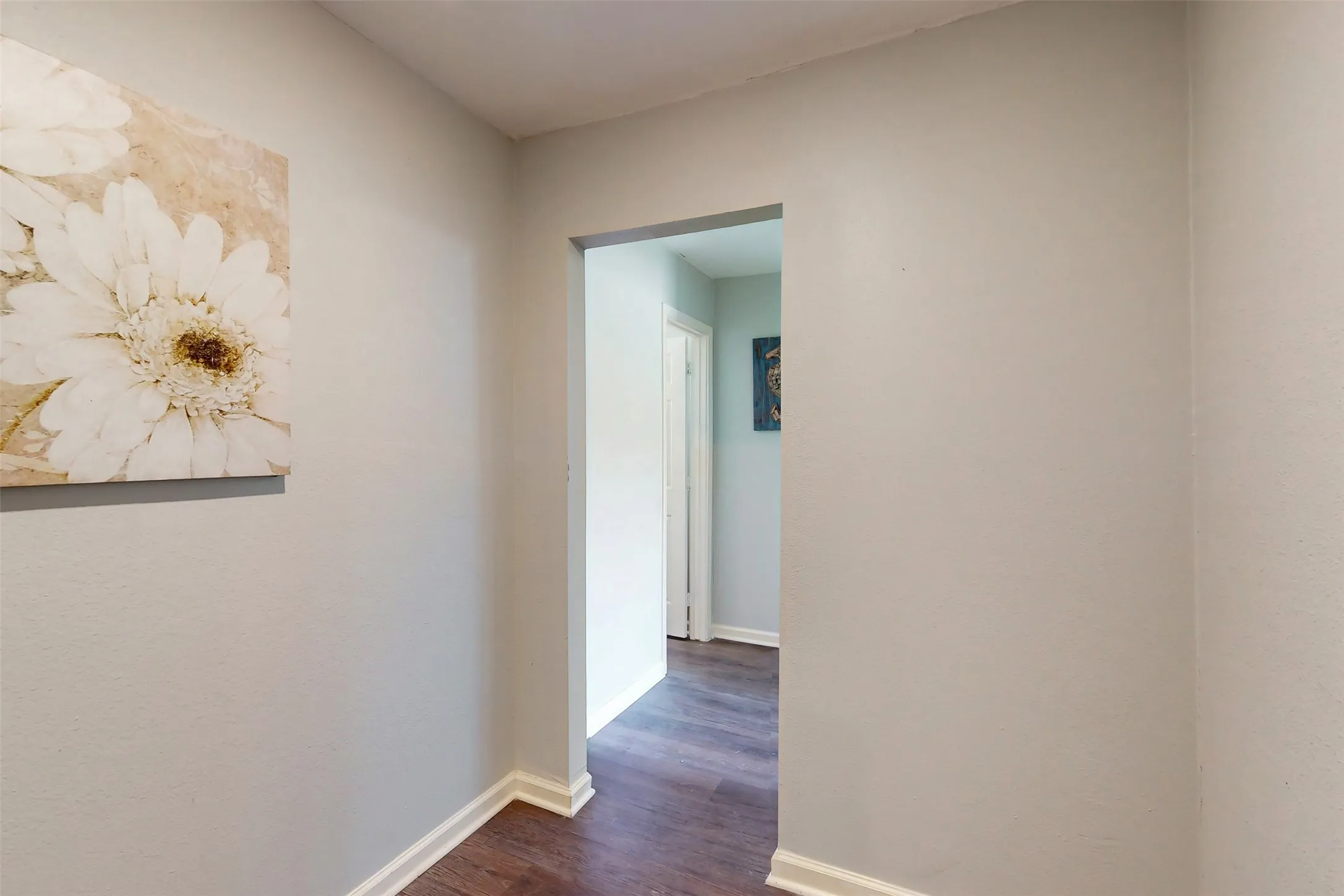 Single Family Residence For Sale in Dallas County , 3351 Caracas Drive, Mesquite, Texas 75150, 6 Bedroom, 3 Bathroom, Garage spaces, 1,550 Sqft, built in 1960, mls#21313784, Real Estate Agent in Mesquite, Homes For Sale in Dallas county, Homes For Sale in Mesquite, Realtor in Mesquite Texas, Real Estate Brokerage Independent Realty Texas, Luminita Cordes Realtor