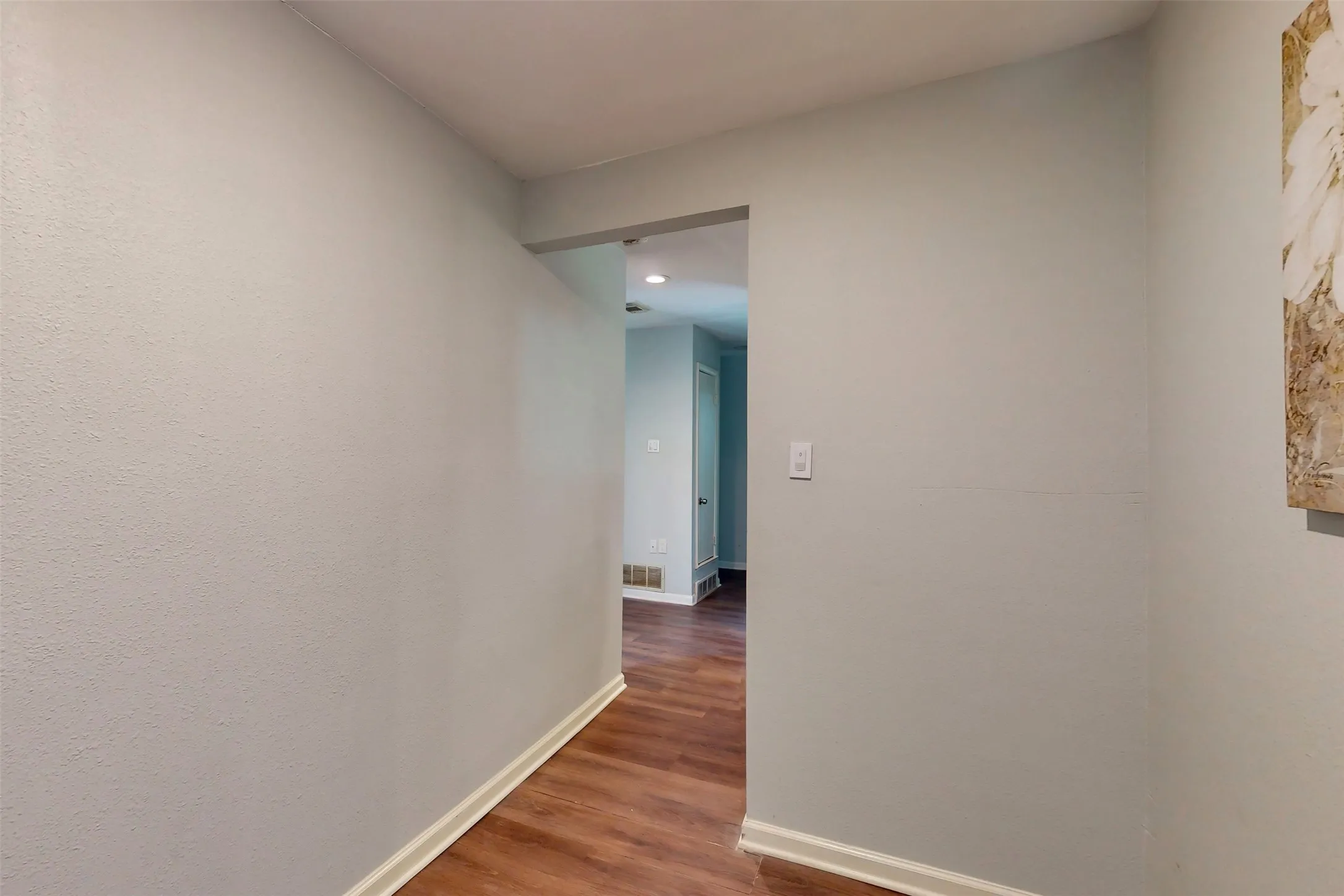Single Family Residence For Sale in Dallas County , 3351 Caracas Drive, Mesquite, Texas 75150, 6 Bedroom, 3 Bathroom, Garage spaces, 1,550 Sqft, built in 1960, mls#21313784, Real Estate Agent in Mesquite, Homes For Sale in Dallas county, Homes For Sale in Mesquite, Realtor in Mesquite Texas, Real Estate Brokerage Independent Realty Texas, Luminita Cordes Realtor