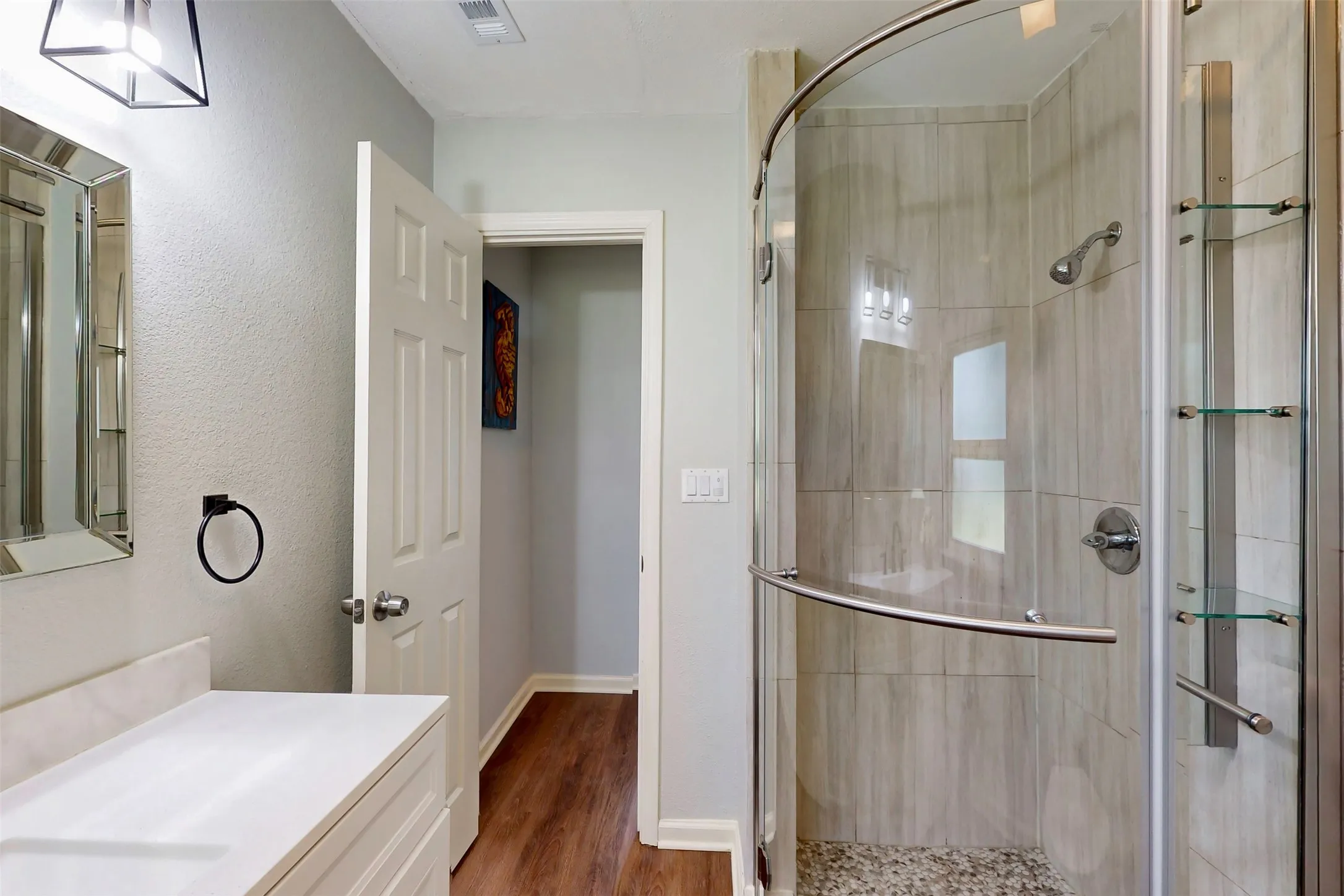 Single Family Residence For Sale in Dallas County , 3351 Caracas Drive, Mesquite, Texas 75150, 6 Bedroom, 3 Bathroom, Garage spaces, 1,550 Sqft, built in 1960, mls#21313784, Real Estate Agent in Mesquite, Homes For Sale in Dallas county, Homes For Sale in Mesquite, Realtor in Mesquite Texas, Real Estate Brokerage Independent Realty Texas, Luminita Cordes Realtor