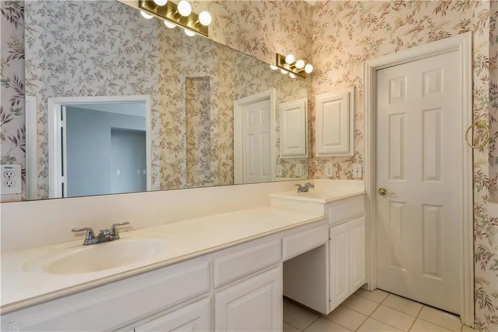 Single Family Residence For Sale in Collin County , 4421 Maize Drive, Plano, Texas 75093, 4 Bedroom, 3 Bathroom, 2 Garage spaces, 2,824 Sqft, built in 1996, mls#21328945, Real Estate Agent in Plano, Homes For Sale in Collin county, Homes For Sale in Plano, Realtor in Plano Texas, Real Estate Brokerage Independent Realty Texas, Luminita Cordes Realtor