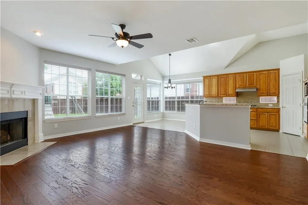 Single Family Residence For Sale in Collin County , 4421 Maize Drive, Plano, Texas 75093, 4 Bedroom, 3 Bathroom, 2 Garage spaces, 2,824 Sqft, built in 1996, mls#21328945, Real Estate Agent in Plano, Homes For Sale in Collin county, Homes For Sale in Plano, Realtor in Plano Texas, Real Estate Brokerage Independent Realty Texas, Luminita Cordes Realtor