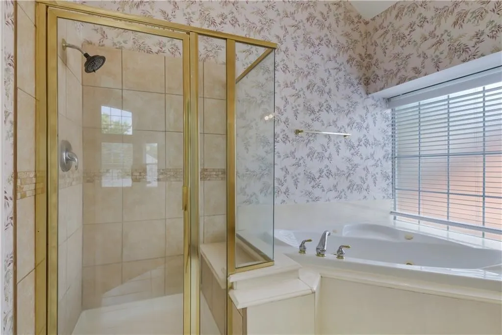 Single Family Residence For Sale in Collin County , 4421 Maize Drive, Plano, Texas 75093, 4 Bedroom, 3 Bathroom, 2 Garage spaces, 2,824 Sqft, built in 1996, mls#21328945, Real Estate Agent in Plano, Homes For Sale in Collin county, Homes For Sale in Plano, Realtor in Plano Texas, Real Estate Brokerage Independent Realty Texas, Luminita Cordes Realtor