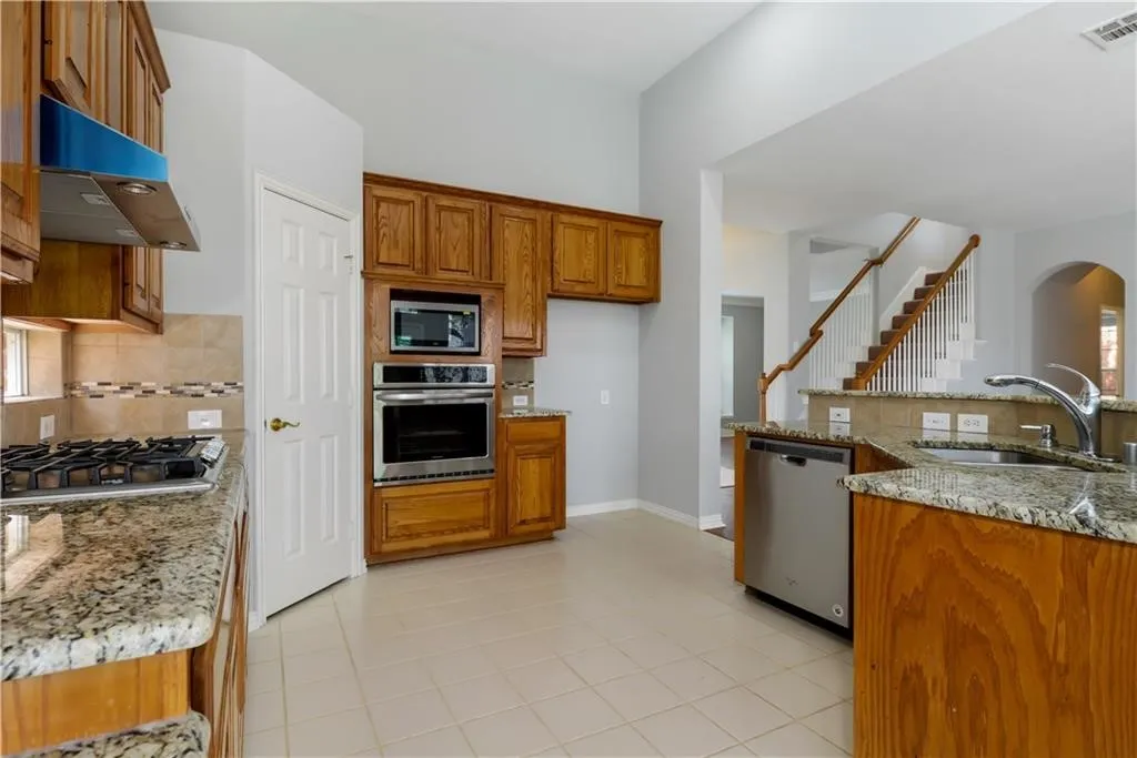 Single Family Residence For Sale in Collin County , 4421 Maize Drive, Plano, Texas 75093, 4 Bedroom, 3 Bathroom, 2 Garage spaces, 2,824 Sqft, built in 1996, mls#21328945, Real Estate Agent in Plano, Homes For Sale in Collin county, Homes For Sale in Plano, Realtor in Plano Texas, Real Estate Brokerage Independent Realty Texas, Luminita Cordes Realtor