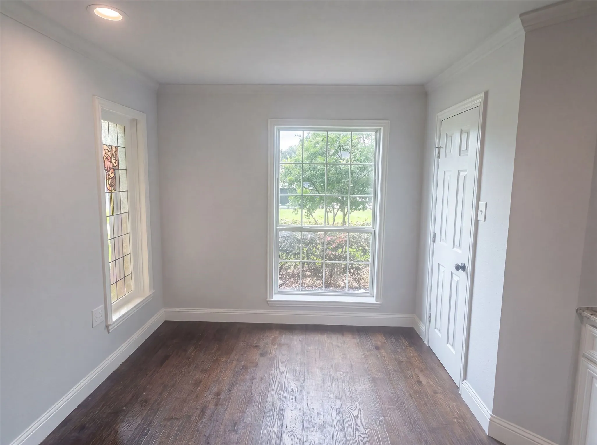 Single Family Residence For Sale in Dallas County , 3308 Brookhaven Club Drive, Farmers Branch, Texas 75234, 4 Bedroom, 3 Bathroom, 2 Garage spaces, 2,659 Sqft, built in 1966, mls#21331635, Real Estate Agent in Farmers Branch, Homes For Sale in Dallas county, Homes For Sale in Farmers Branch, Realtor in Farmers Branch Texas, Real Estate Brokerage Independent Realty Texas, Luminita Cordes Realtor