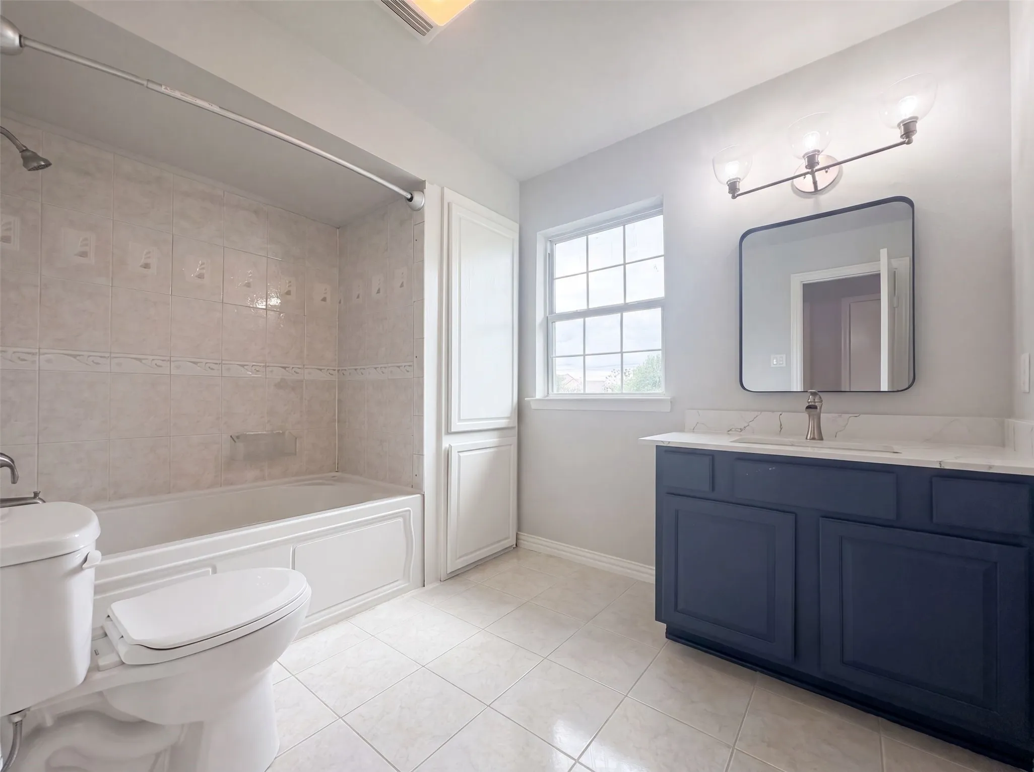 Single Family Residence For Sale in Dallas County , 3308 Brookhaven Club Drive, Farmers Branch, Texas 75234, 4 Bedroom, 3 Bathroom, 2 Garage spaces, 2,659 Sqft, built in 1966, mls#21331635, Real Estate Agent in Farmers Branch, Homes For Sale in Dallas county, Homes For Sale in Farmers Branch, Realtor in Farmers Branch Texas, Real Estate Brokerage Independent Realty Texas, Luminita Cordes Realtor