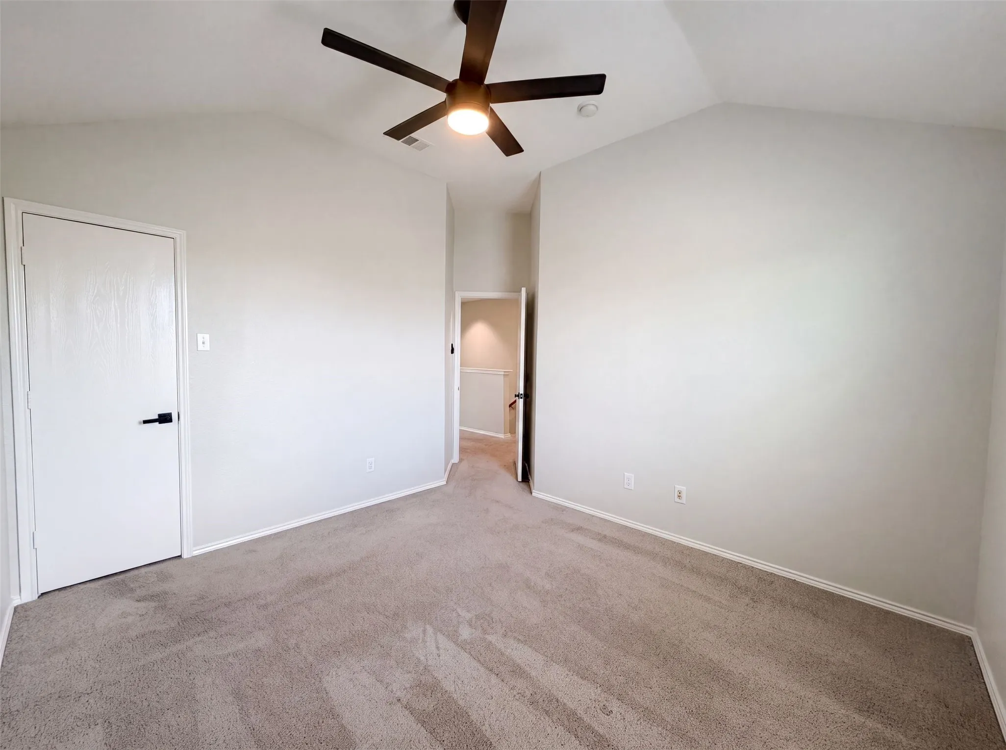 Single Family Residence For Sale in Tarrant County , 3605 Lazy River Ranch Road, Fort Worth, Texas 76262, 3 Bedroom, 3 Bathroom, 2 Garage spaces, 2,073 Sqft, built in 2005, mls#21331637, Real Estate Agent in Fort Worth, Homes For Sale in Tarrant county, Homes For Sale in Fort Worth, Realtor in Fort Worth Texas, Real Estate Brokerage Independent Realty Texas, Luminita Cordes Realtor