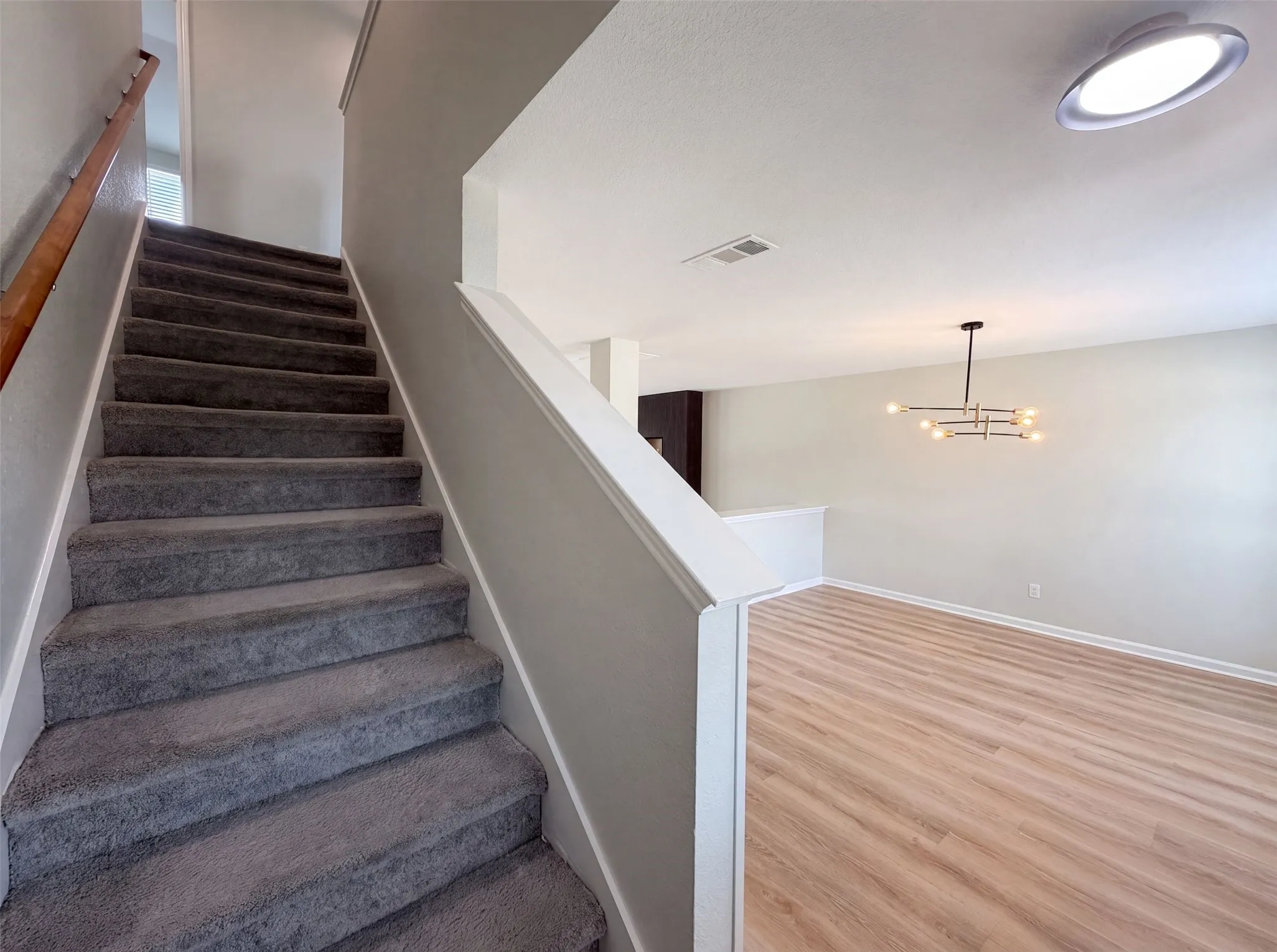 Single Family Residence For Sale in Tarrant County , 3605 Lazy River Ranch Road, Fort Worth, Texas 76262, 3 Bedroom, 3 Bathroom, 2 Garage spaces, 2,073 Sqft, built in 2005, mls#21331637, Real Estate Agent in Fort Worth, Homes For Sale in Tarrant county, Homes For Sale in Fort Worth, Realtor in Fort Worth Texas, Real Estate Brokerage Independent Realty Texas, Luminita Cordes Realtor