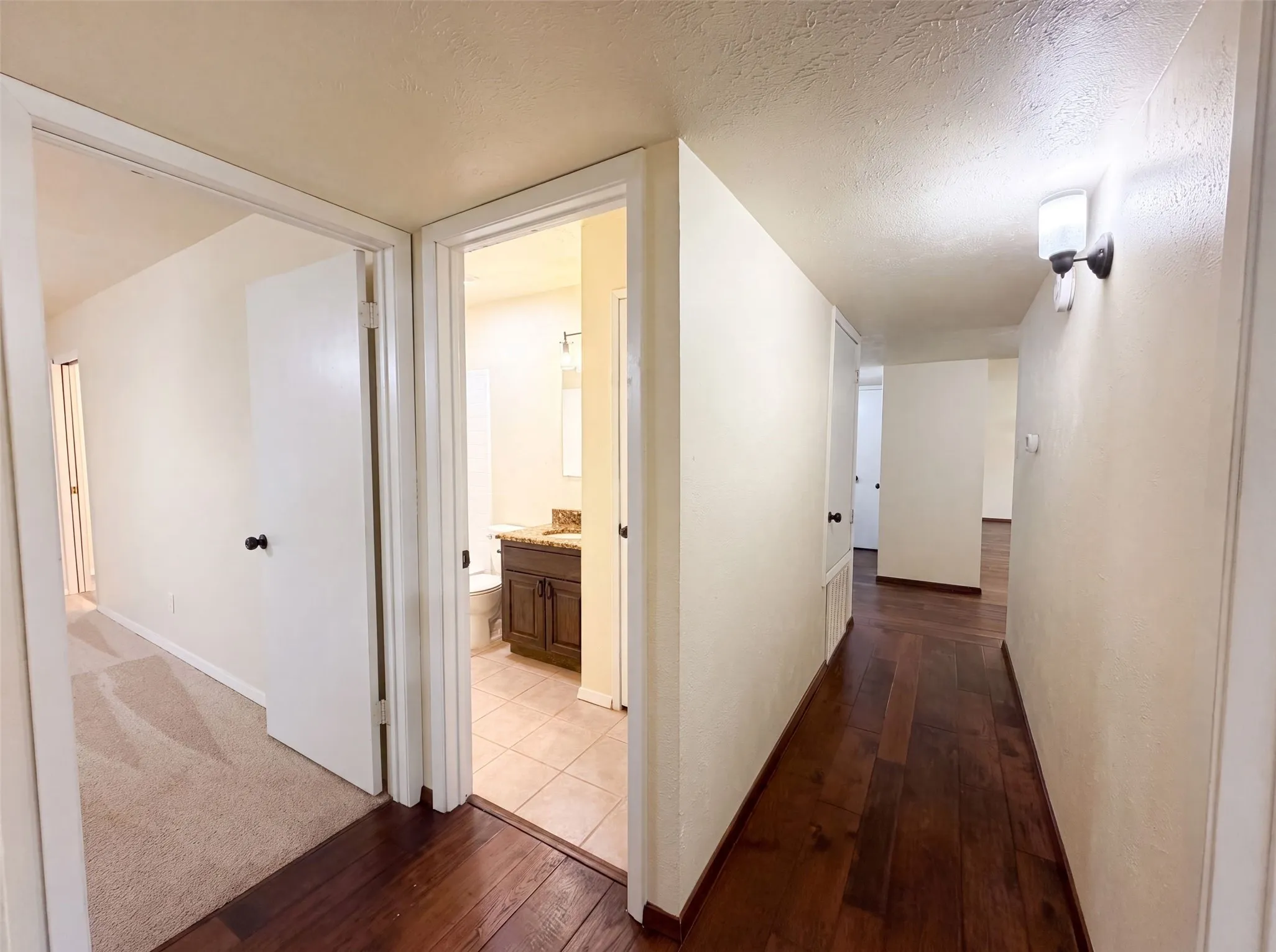 Single Family Residence For Sale in Dallas County , 530 Shadowcrest Lane, Coppell, Texas 75019, 3 Bedroom, 2 Bathroom, 2 Garage spaces, 2,047 Sqft, built in 1979, mls#21331639, Real Estate Agent in Coppell, Homes For Sale in Dallas county, Homes For Sale in Coppell, Realtor in Coppell Texas, Real Estate Brokerage Independent Realty Texas, Luminita Cordes Realtor