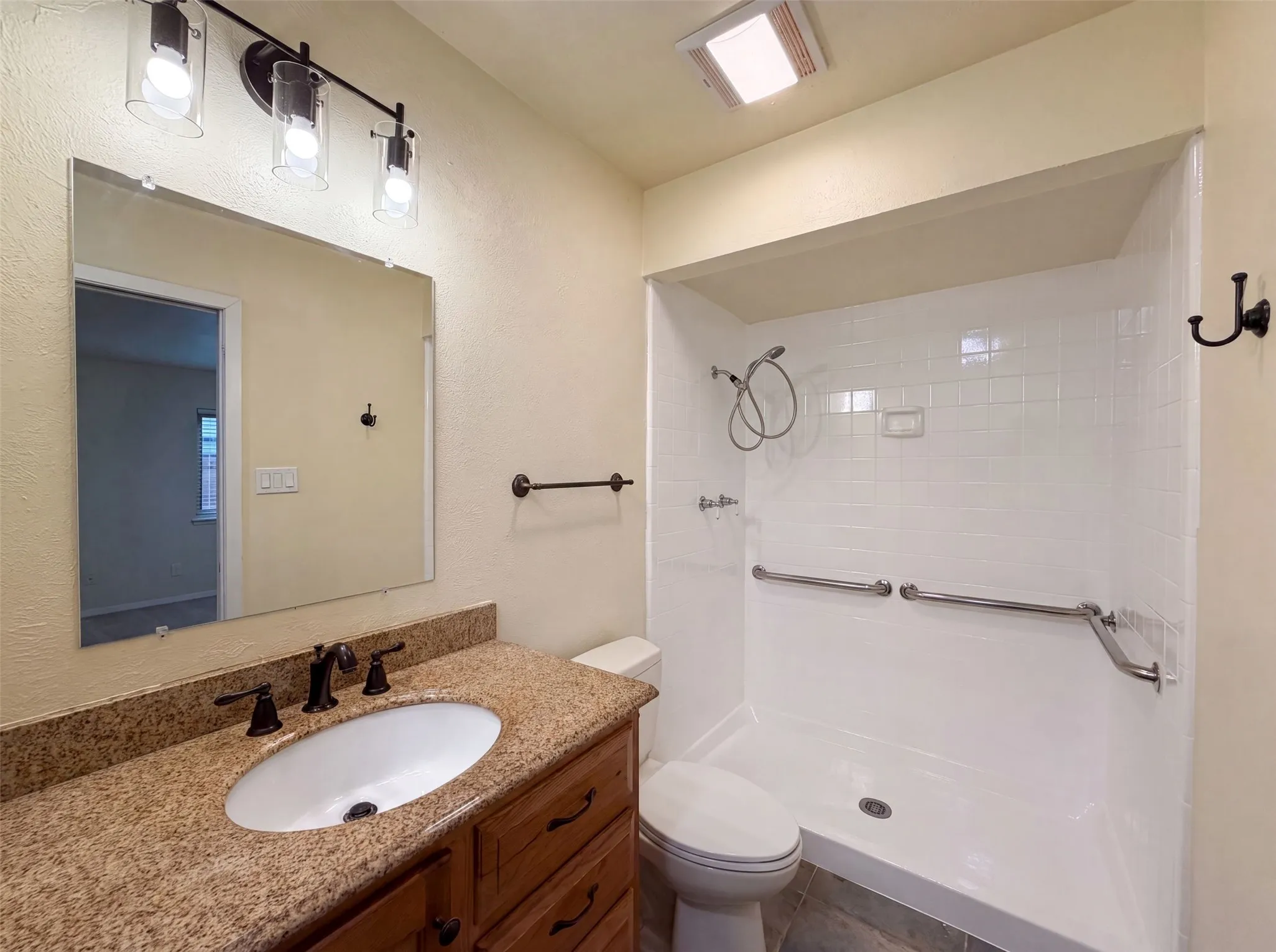 Single Family Residence For Sale in Dallas County , 530 Shadowcrest Lane, Coppell, Texas 75019, 3 Bedroom, 2 Bathroom, 2 Garage spaces, 2,047 Sqft, built in 1979, mls#21331639, Real Estate Agent in Coppell, Homes For Sale in Dallas county, Homes For Sale in Coppell, Realtor in Coppell Texas, Real Estate Brokerage Independent Realty Texas, Luminita Cordes Realtor