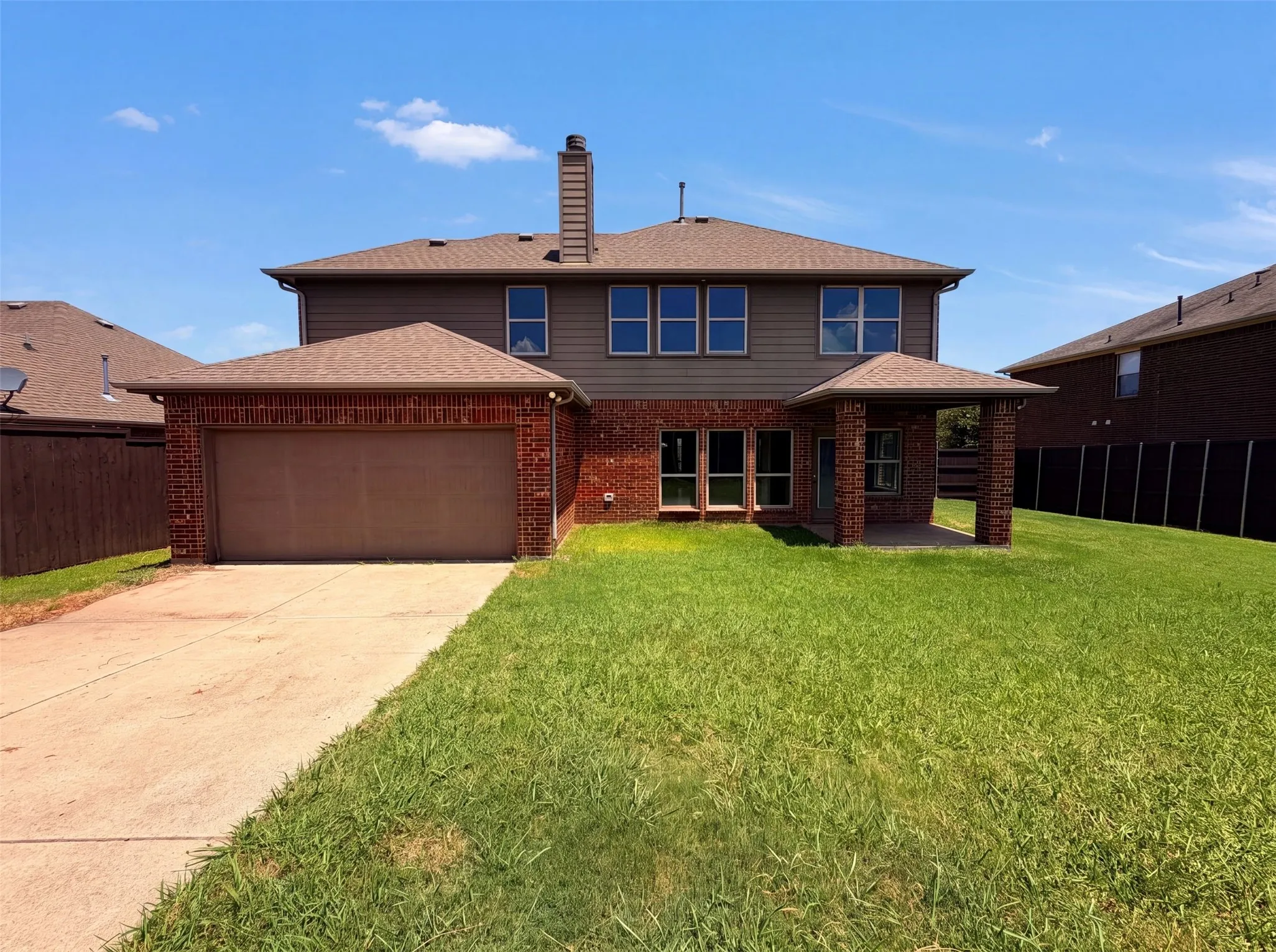 Single Family Residence For Sale in Collin County , 1217 Maverick Lane, Royse City, Texas 75189, 4 Bedroom, 3 Bathroom, 2 Garage spaces, 2,470 Sqft, built in 2014, mls#21331641, Real Estate Agent in Royse City, Homes For Sale in Collin county, Homes For Sale in Royse City, Realtor in Royse City Texas, Real Estate Brokerage Independent Realty Texas, Luminita Cordes Realtor