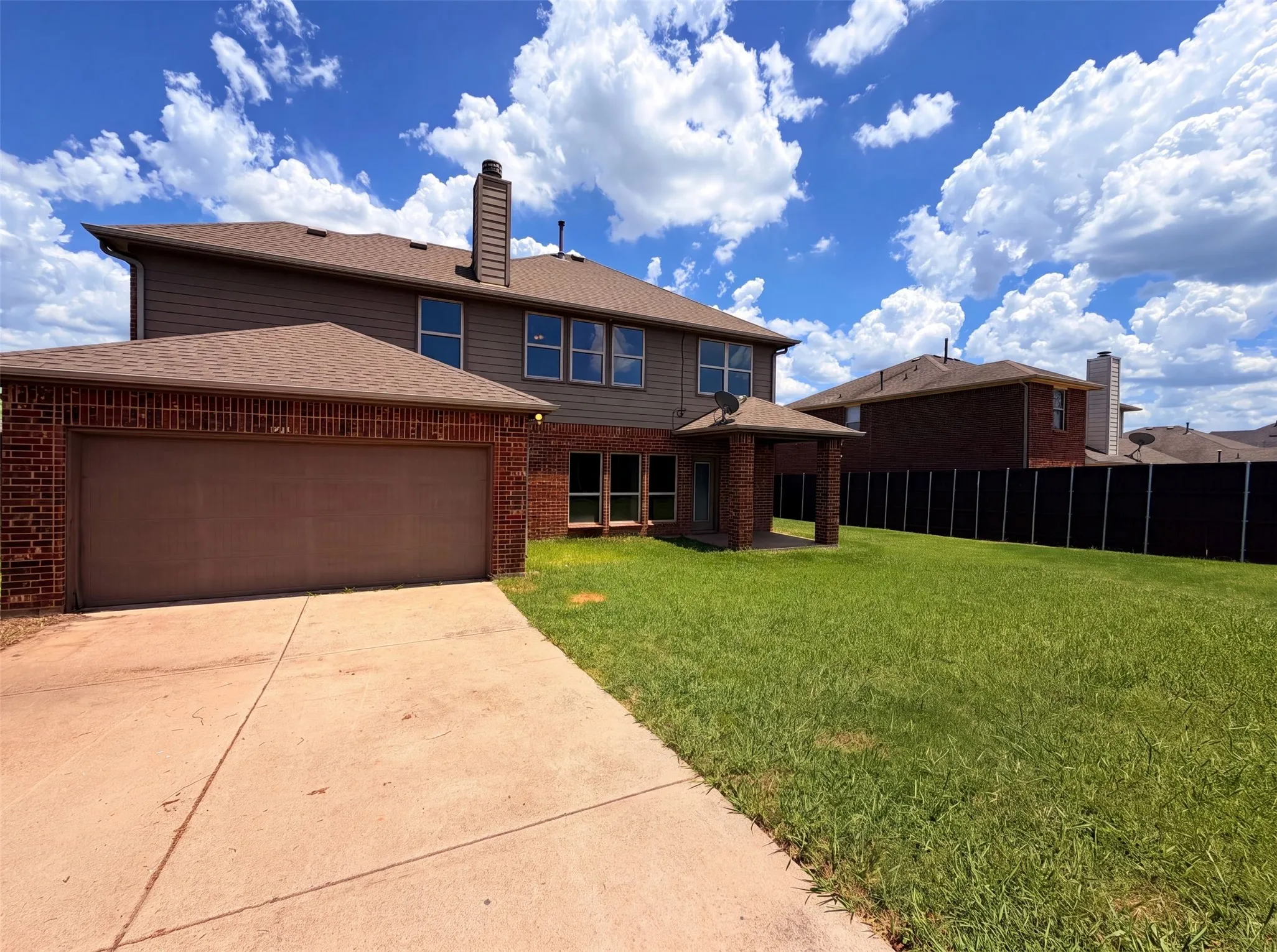 Single Family Residence For Sale in Collin County , 1217 Maverick Lane, Royse City, Texas 75189, 4 Bedroom, 3 Bathroom, 2 Garage spaces, 2,470 Sqft, built in 2014, mls#21331641, Real Estate Agent in Royse City, Homes For Sale in Collin county, Homes For Sale in Royse City, Realtor in Royse City Texas, Real Estate Brokerage Independent Realty Texas, Luminita Cordes Realtor