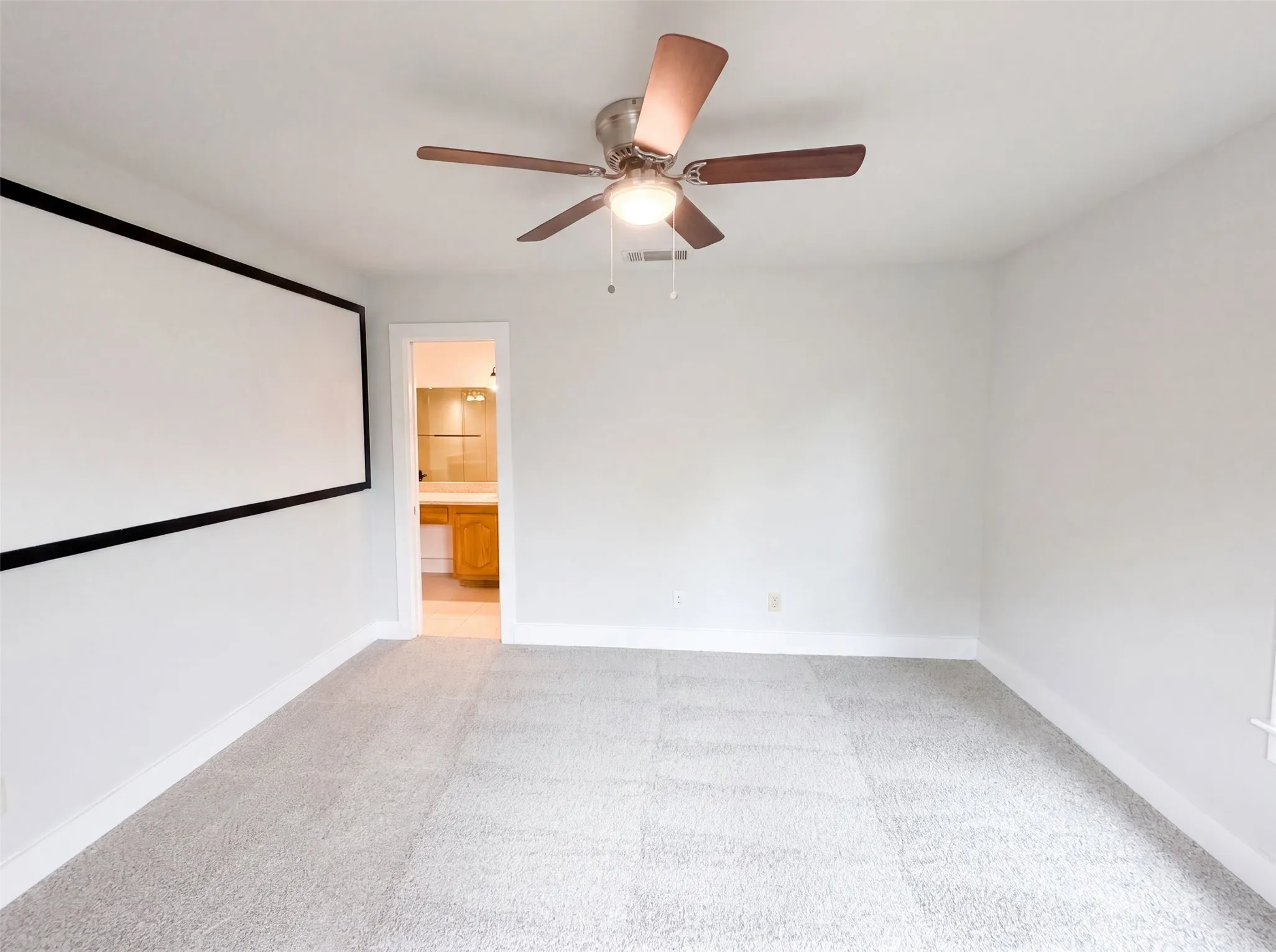 Single Family Residence For Sale in Dallas County , 13324 Pandora Circle, Dallas, Texas 75238, 2 Bedroom, 3 Bathroom, 1 Garage spaces, 1,589 Sqft, built in 1985, mls#21331643, Real Estate Agent in Dallas, Homes For Sale in Dallas county, Homes For Sale in Dallas, Realtor in Dallas Texas, Real Estate Brokerage Independent Realty Texas, Luminita Cordes Realtor