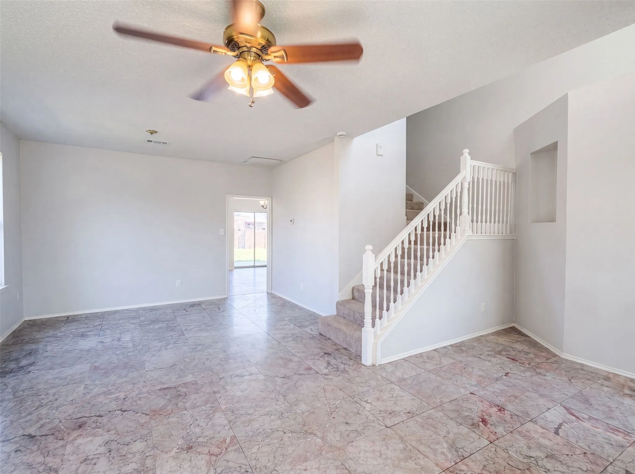 Single Family Residence For Sale in Collin County , 861 Pimernel Lane, Plano, Texas 75075, 4 Bedroom, 3 Bathroom, 2 Garage spaces, 2,275 Sqft, built in 1993, mls#21331645, Real Estate Agent in Plano, Homes For Sale in Collin county, Homes For Sale in Plano, Realtor in Plano Texas, Real Estate Brokerage Independent Realty Texas, Luminita Cordes Realtor
