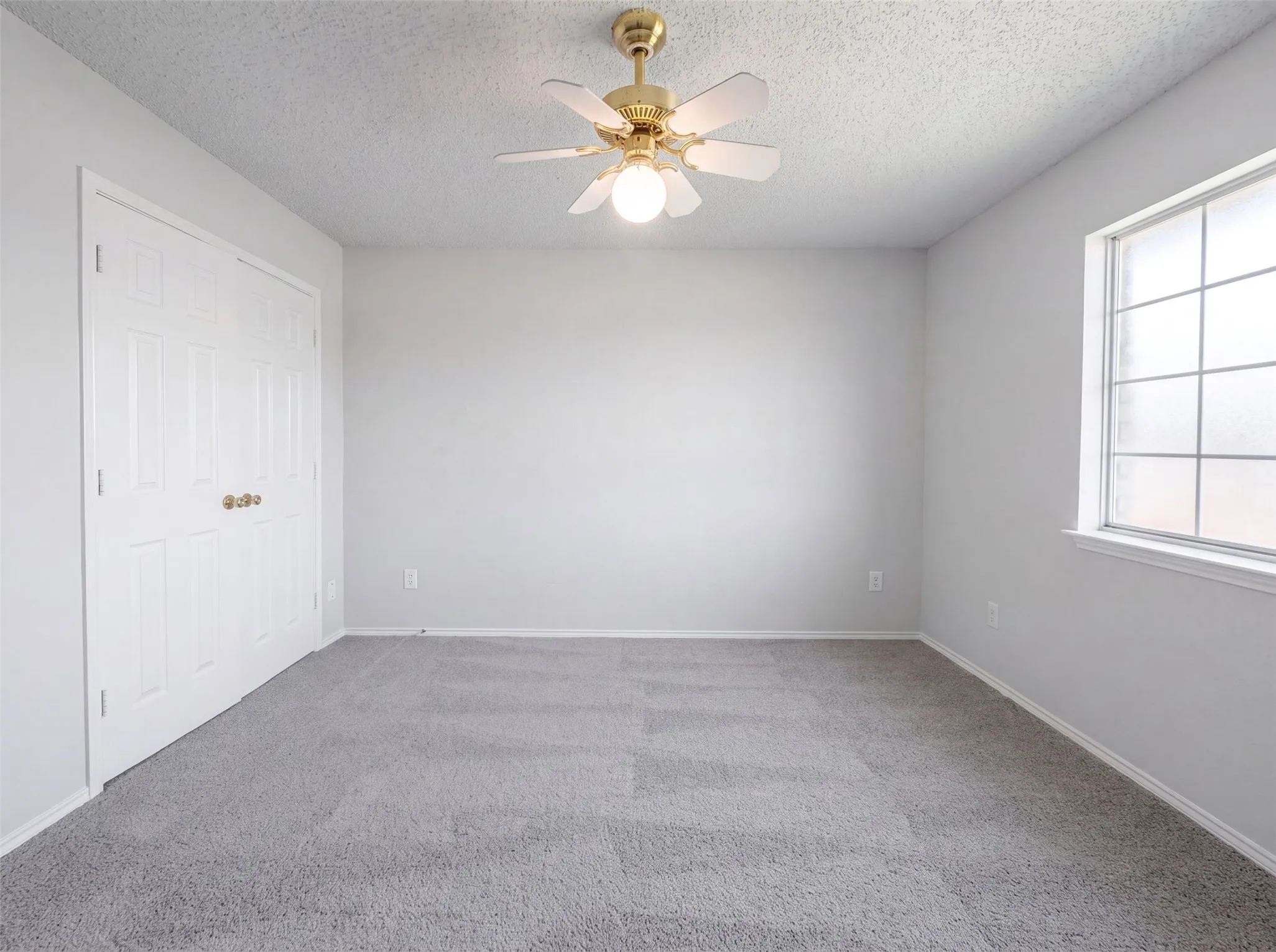 Single Family Residence For Sale in Collin County , 861 Pimernel Lane, Plano, Texas 75075, 4 Bedroom, 3 Bathroom, 2 Garage spaces, 2,275 Sqft, built in 1993, mls#21331645, Real Estate Agent in Plano, Homes For Sale in Collin county, Homes For Sale in Plano, Realtor in Plano Texas, Real Estate Brokerage Independent Realty Texas, Luminita Cordes Realtor