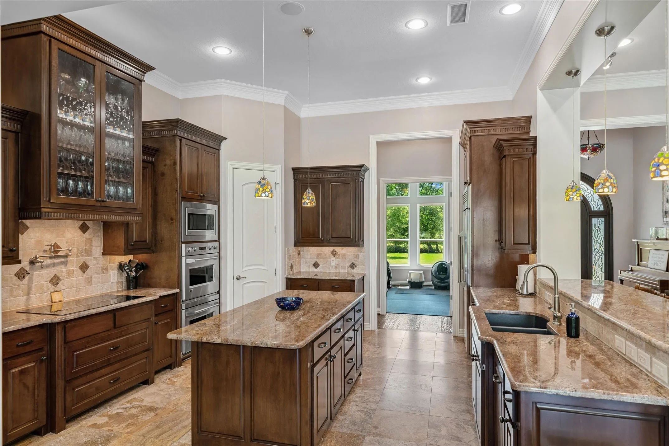 Single Family Residence For Sale in Kaufman County , 5811 County Road 4102, Kaufman, Texas 75142, 4 Bedroom, 4 Bathroom, 3 Garage spaces, 3,325 Sqft, built in 2011, mls#21330886, Real Estate Agent in Kaufman, Homes For Sale in Kaufman county, Homes For Sale in Kaufman, Realtor in Kaufman Texas, Real Estate Brokerage Independent Realty Texas, Luminita Cordes Realtor