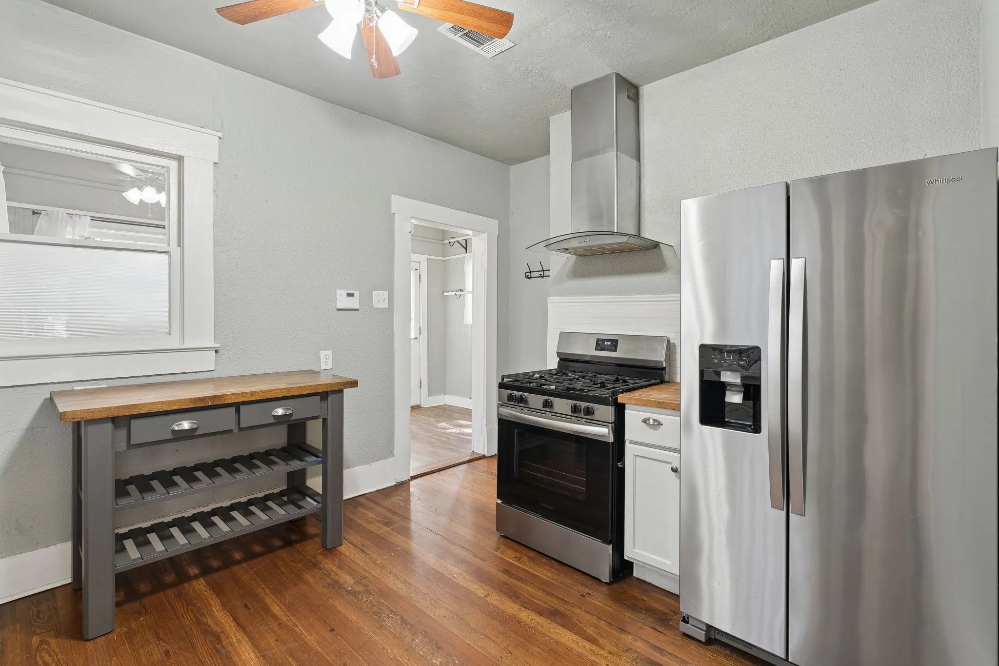 Kitchen with Sunroom