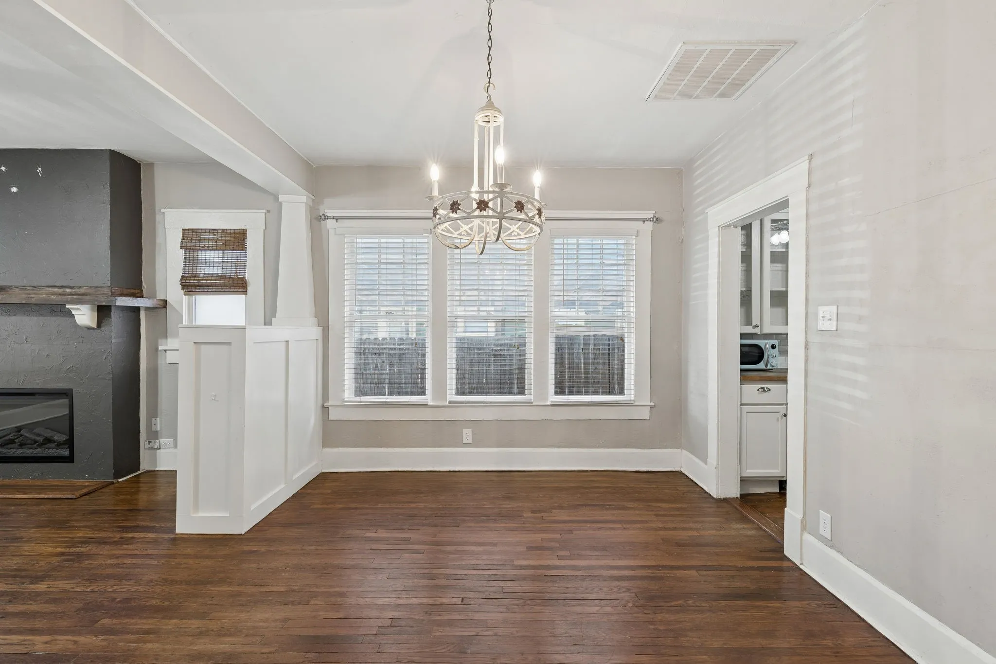 Spacious Dining Room