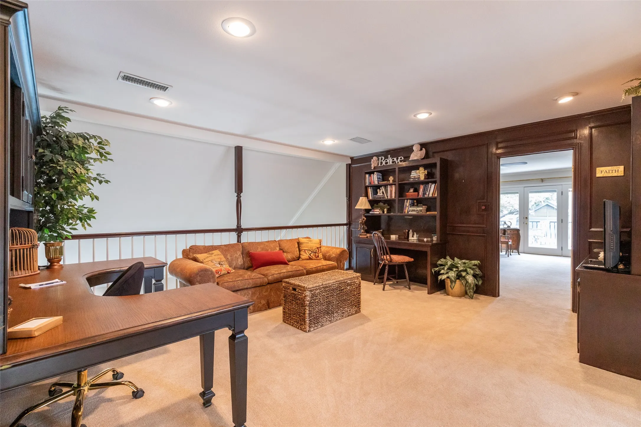 Single Family Residence For Sale in Taylor County , 15 Muirfield Street, Abilene, Texas 79606, 3 Bedroom, 4 Bathroom, 2 Garage spaces, 3,439 Sqft, built in 1981, mls#21331469, Real Estate Agent in Abilene, Homes For Sale in Taylor county, Homes For Sale in Abilene, Realtor in Abilene Texas, Real Estate Brokerage Independent Realty Texas, Luminita Cordes Realtor