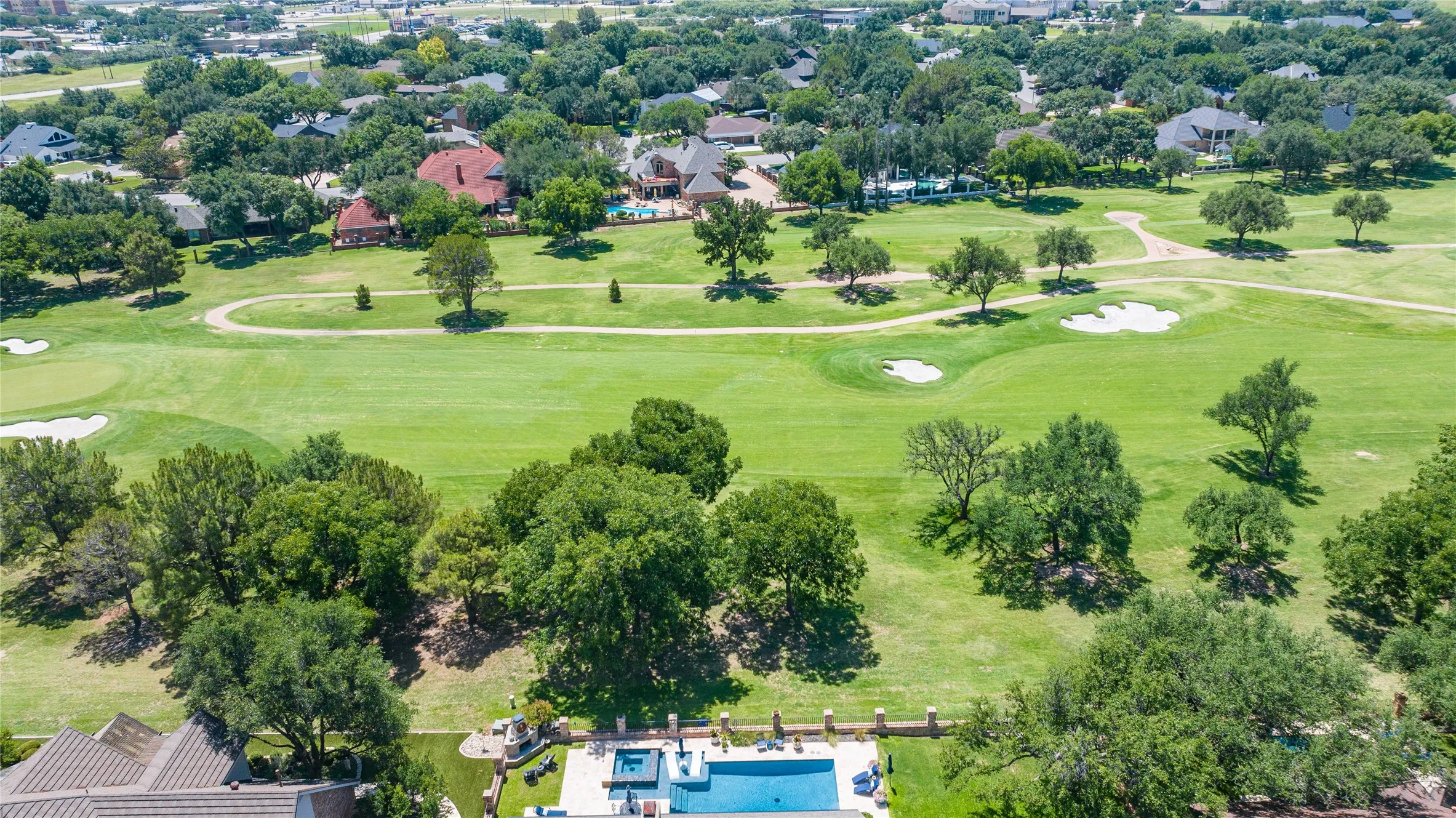 Single Family Residence For Sale in Taylor County , 15 Muirfield Street, Abilene, Texas 79606, 3 Bedroom, 4 Bathroom, 2 Garage spaces, 3,439 Sqft, built in 1981, mls#21331469, Real Estate Agent in Abilene, Homes For Sale in Taylor county, Homes For Sale in Abilene, Realtor in Abilene Texas, Real Estate Brokerage Independent Realty Texas, Luminita Cordes Realtor