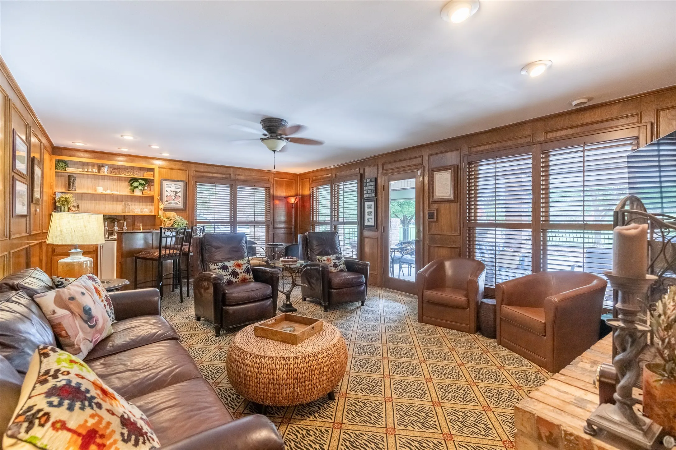 Single Family Residence For Sale in Taylor County , 15 Muirfield Street, Abilene, Texas 79606, 3 Bedroom, 4 Bathroom, 2 Garage spaces, 3,439 Sqft, built in 1981, mls#21331469, Real Estate Agent in Abilene, Homes For Sale in Taylor county, Homes For Sale in Abilene, Realtor in Abilene Texas, Real Estate Brokerage Independent Realty Texas, Luminita Cordes Realtor