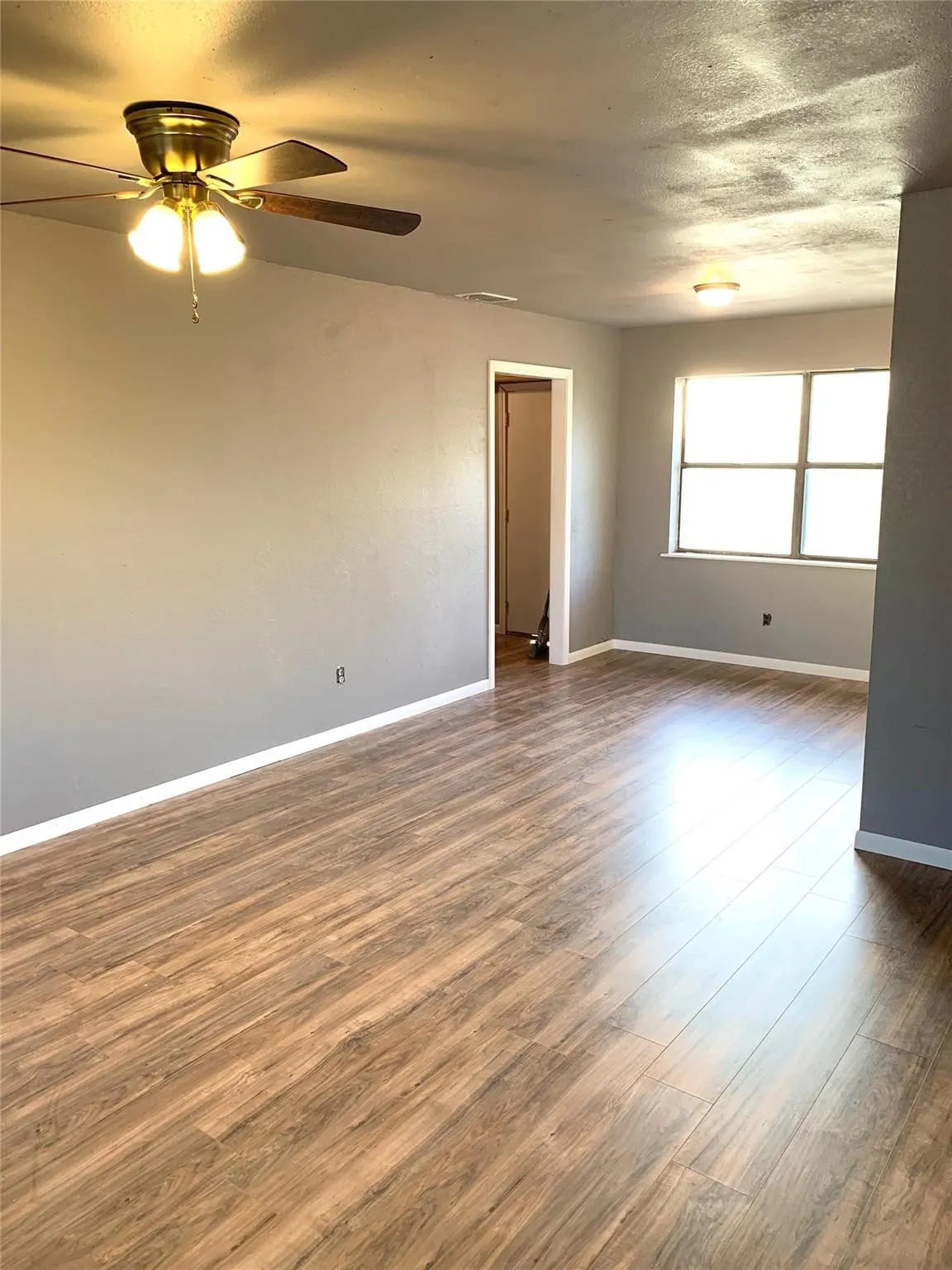 Single Family Residence For Rent in Taylor County , 4 Carson Circle, Merkel, Texas 79536, 4 Bedroom, 1 Bathroom, Garage spaces, 1,325 Sqft, built in 1982, mls#21331664, Real Estate Agent in Merkel, Homes For Rent in Taylor county, Homes For Rent in Merkel, Realtor in Merkel Texas, Real Estate Brokerage Independent Realty Texas, Luminita Cordes Realtor