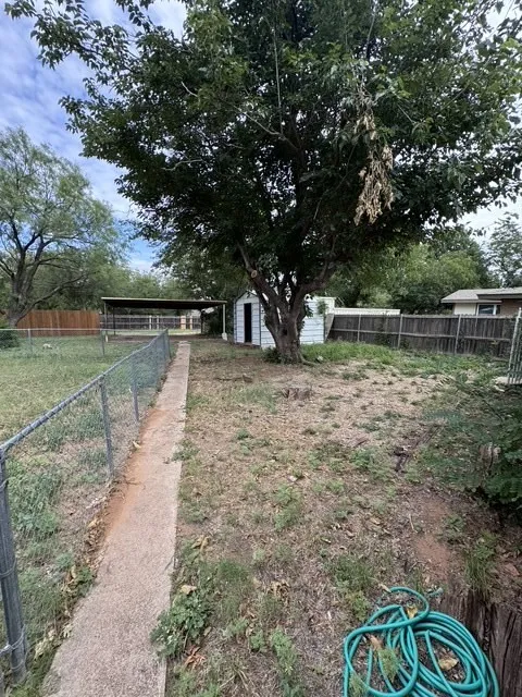 Single Family Residence For Rent in Taylor County , 2626 Garfield Avenue, Abilene, Texas 79601, 4 Bedroom, 2 Bathroom, Garage spaces, 2,248 Sqft, built in 1957, mls#21307056, Real Estate Agent in Abilene, Homes For Rent in Taylor county, Homes For Rent in Abilene, Realtor in Abilene Texas, Real Estate Brokerage Independent Realty Texas, Luminita Cordes Realtor