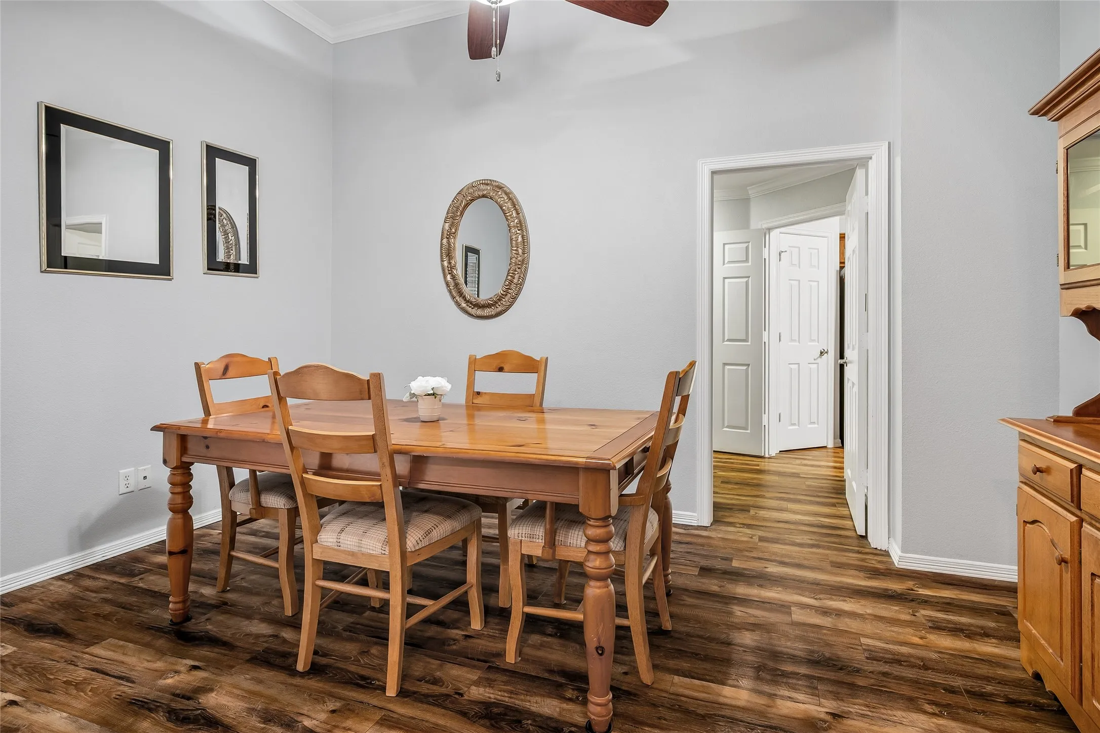 Single Family Residence For Sale in Tarrant County , 516 Hazelnut Court, Saginaw, Texas 76179, 3 Bedroom, 3 Bathroom, 2 Garage spaces, 2,304 Sqft, built in 2002, mls#21327140, Real Estate Agent in Saginaw, Homes For Sale in Tarrant county, Homes For Sale in Saginaw, Realtor in Saginaw Texas, Real Estate Brokerage Independent Realty Texas, Luminita Cordes Realtor