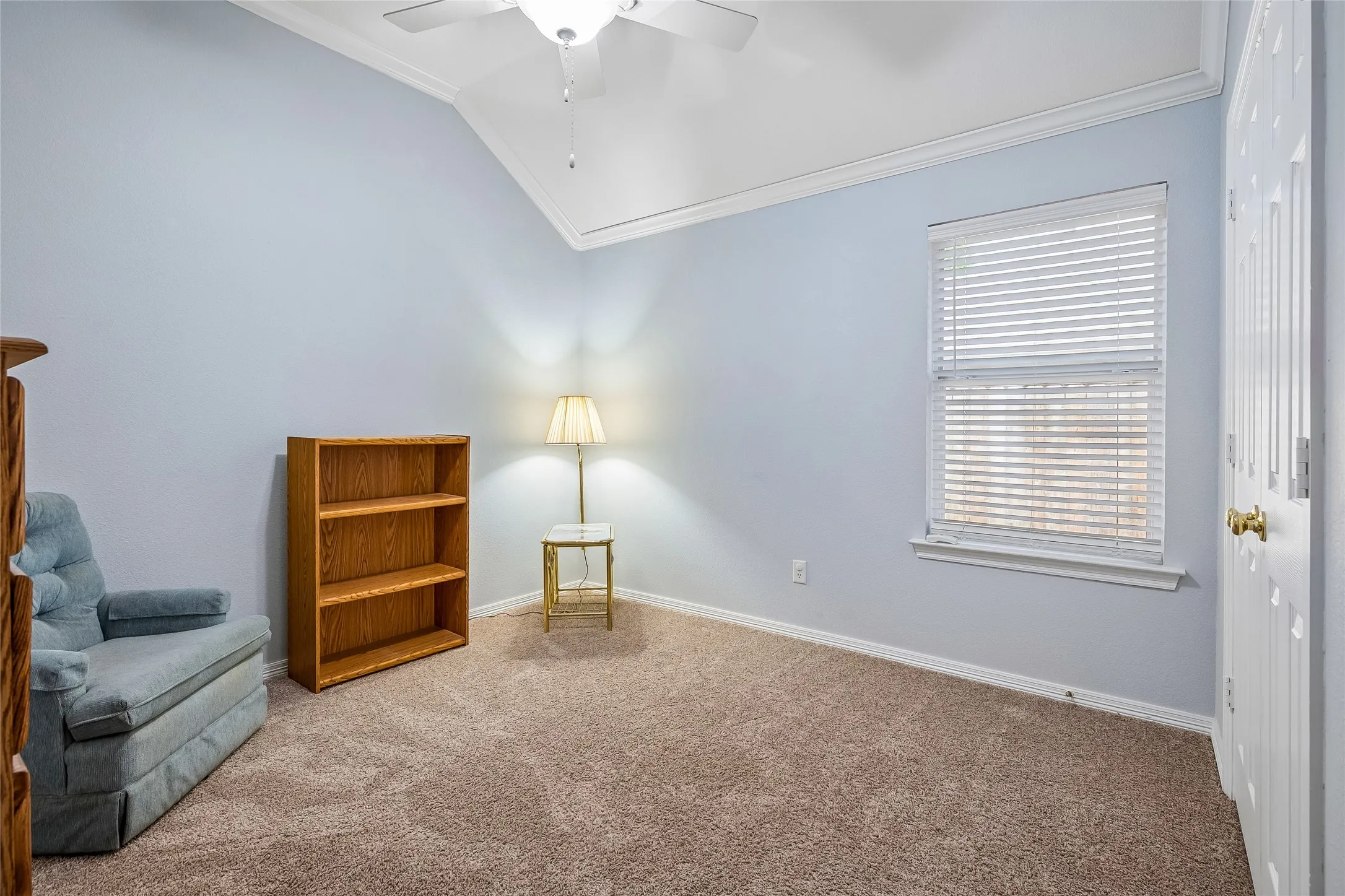 Single Family Residence For Sale in Tarrant County , 516 Hazelnut Court, Saginaw, Texas 76179, 3 Bedroom, 3 Bathroom, 2 Garage spaces, 2,304 Sqft, built in 2002, mls#21327140, Real Estate Agent in Saginaw, Homes For Sale in Tarrant county, Homes For Sale in Saginaw, Realtor in Saginaw Texas, Real Estate Brokerage Independent Realty Texas, Luminita Cordes Realtor