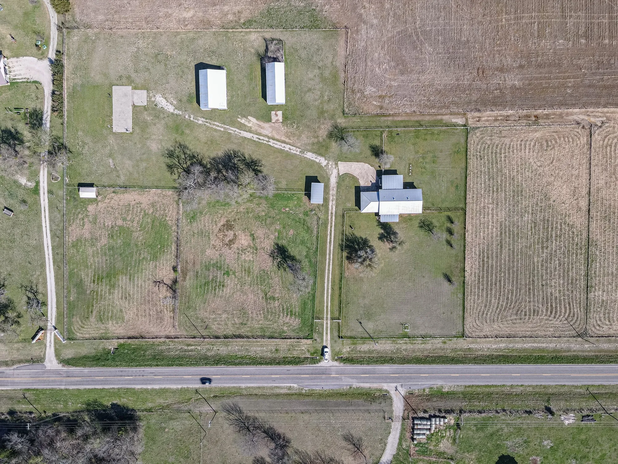 Single Family Residence For Sale in Hunt County , 2721 Fm 2649, Lone Oak, Texas 75453, 3 Bedrooms, 2 Bathrooms, 2 Garage spaces, 1,456 Sqft, built in 1983, Price $435,000, mls#21331564, Real Estate Agent in Lone Oak, Homes For Sale in Hunt county, Homes For Sale in Lone Oak, Realtor in Lone Oak Texas, Real Estate Brokerage Independent Realty Texas, Luminita Cordes Realtor