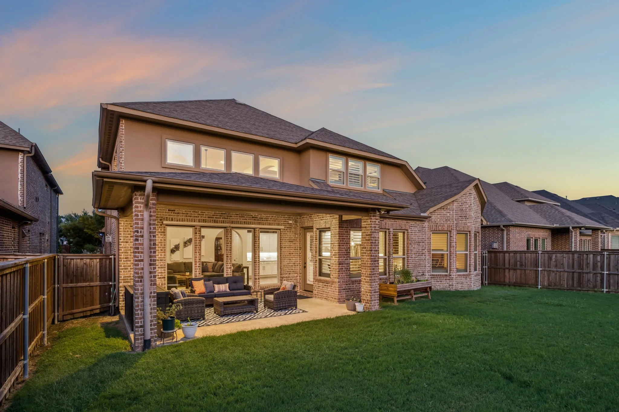 Single Family Residence For Sale in Denton County , 7812 Ivey, The Colony, Texas 75056, 5 Bedroom, 6 Bathroom, 3 Garage spaces, 4,415 Sqft, built in 2017, mls#21329564, Real Estate Agent in The Colony, Homes For Sale in Denton county, Homes For Sale in The Colony, Realtor in The Colony Texas, Real Estate Brokerage Independent Realty Texas, Luminita Cordes Realtor