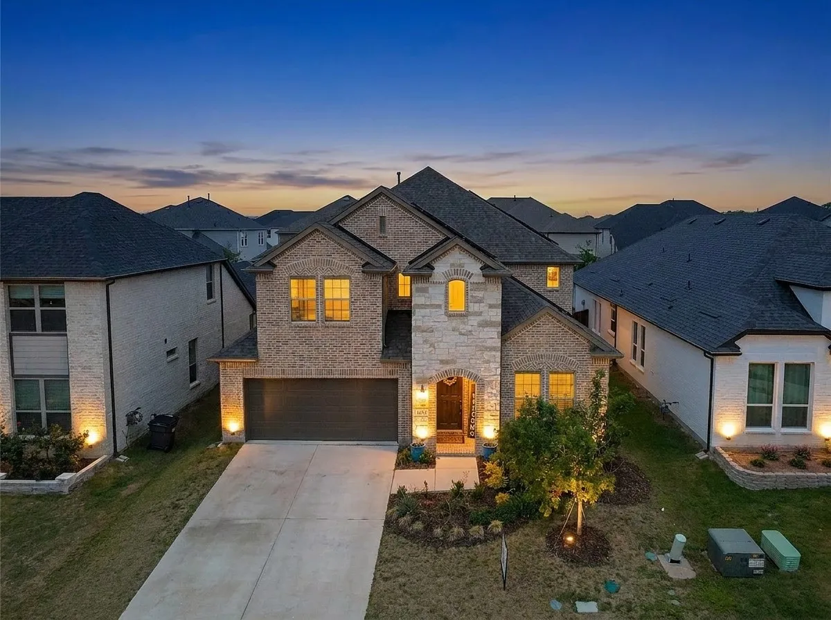 Single Family Residence For Sale in Collin County , 1934 Stonebrook Street, Celina, Texas 75009, 4 Bedroom, 4 Bathroom, 2 Garage spaces, 3,294 Sqft, built in 2023, mls#21320339, Real Estate Agent in Celina, Homes For Sale in Collin county, Homes For Sale in Celina, Realtor in Celina Texas, Real Estate Brokerage Independent Realty Texas, Luminita Cordes Realtor