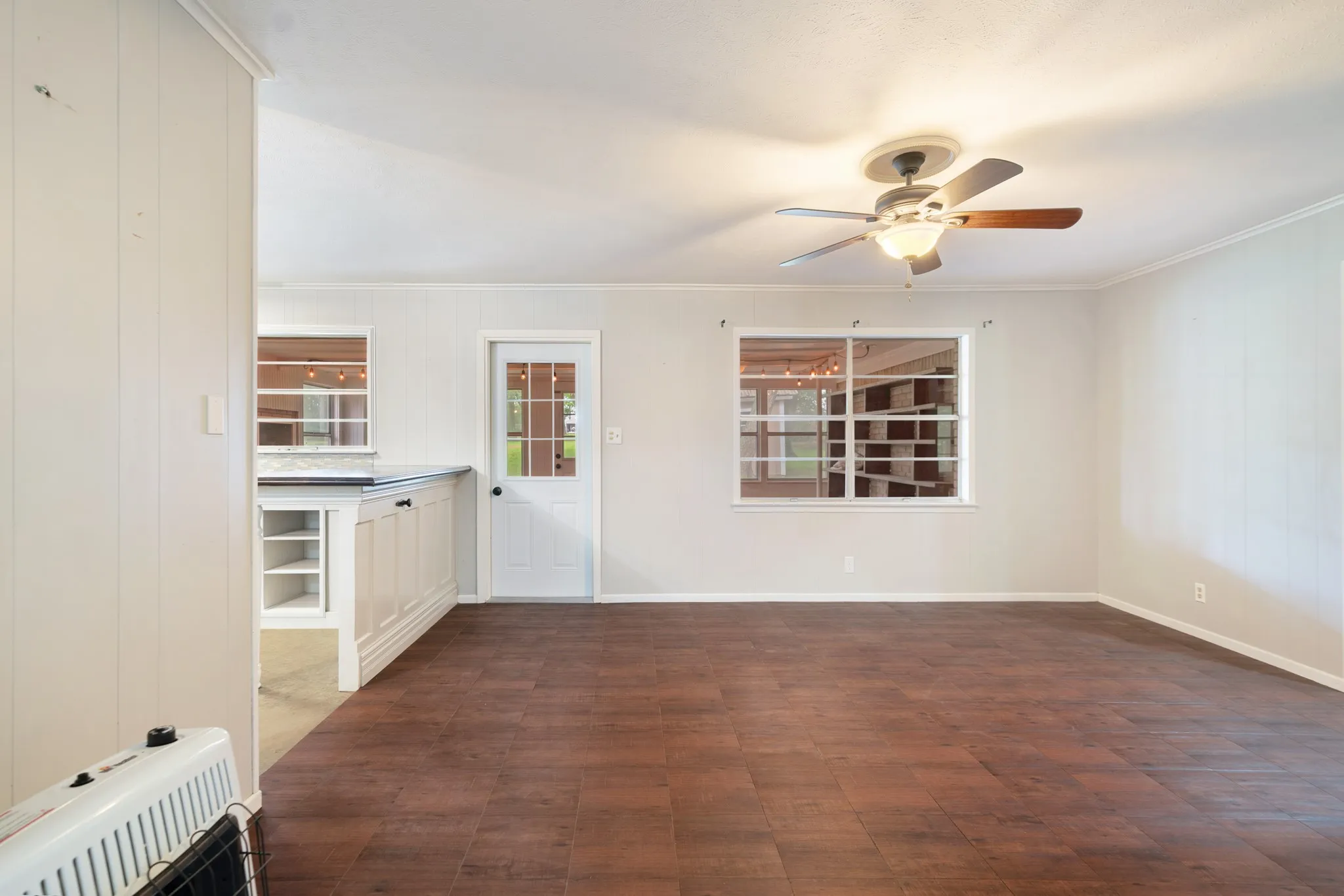 Single Family Residence For Sale in Lamar County , 5880 Pine Mill Road, Reno, Texas 75462, 3 Bedroom, 2 Bathroom, 2 Garage spaces, 2,082 Sqft, built in 1967, mls#21330591, Real Estate Agent in Reno, Homes For Sale in Lamar county, Homes For Sale in Reno, Realtor in Reno Texas, Real Estate Brokerage Independent Realty Texas, Luminita Cordes Realtor