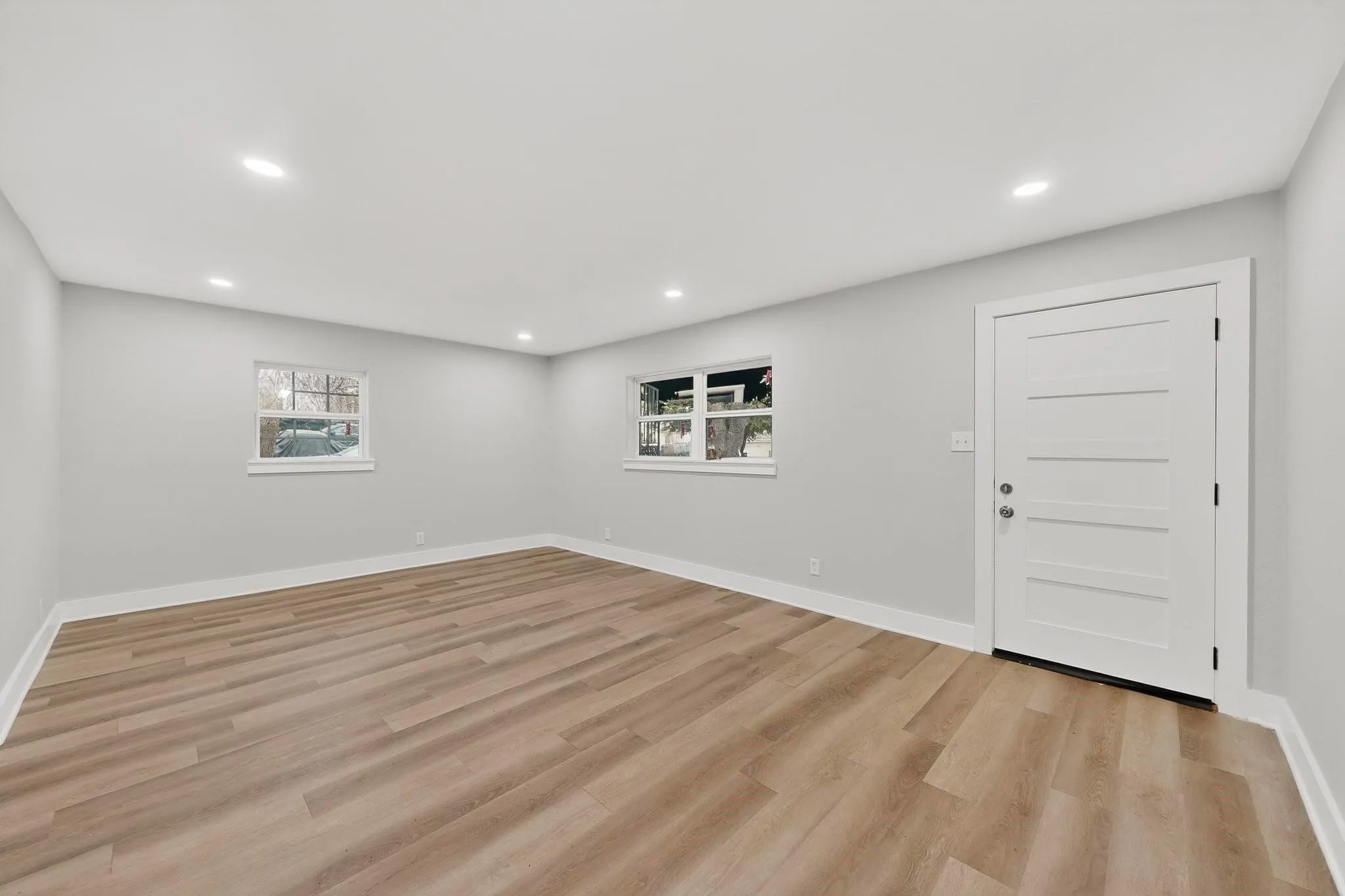 Single Family Residence For Sale in Tarrant County , 5313 Libbey Avenue, Fort Worth, Texas 76107, 3 Bedroom, 2 Bathroom, Garage spaces, 1,376 Sqft, built in 1963, mls#21331072, Real Estate Agent in Fort Worth, Homes For Sale in Tarrant county, Homes For Sale in Fort Worth, Realtor in Fort Worth Texas, Real Estate Brokerage Independent Realty Texas, Luminita Cordes Realtor