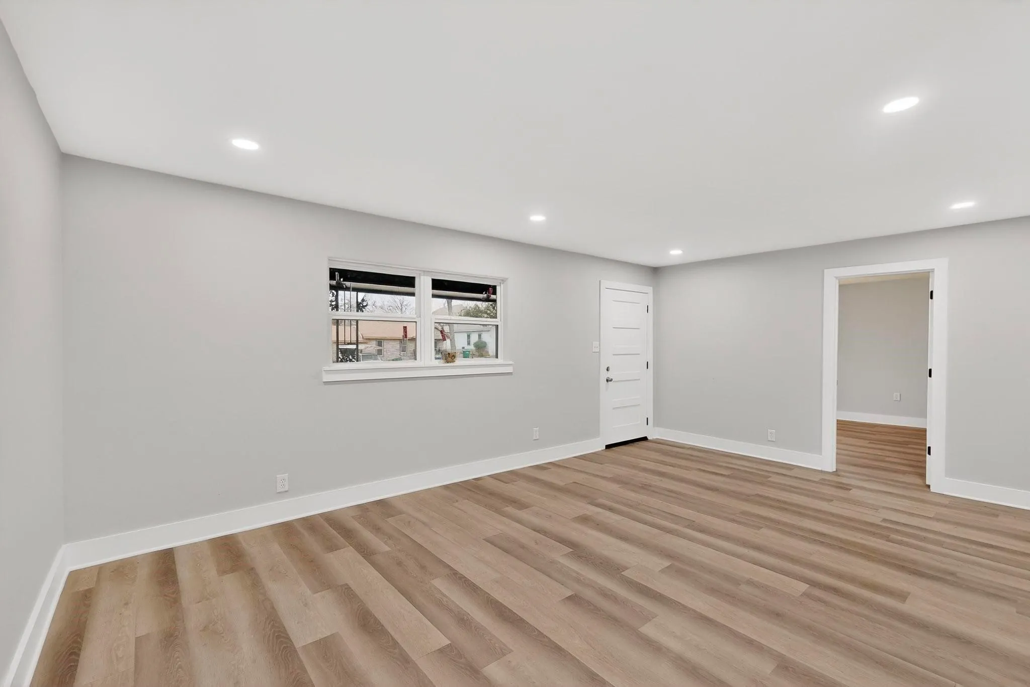 Single Family Residence For Sale in Tarrant County , 5313 Libbey Avenue, Fort Worth, Texas 76107, 3 Bedroom, 2 Bathroom, Garage spaces, 1,376 Sqft, built in 1963, mls#21331072, Real Estate Agent in Fort Worth, Homes For Sale in Tarrant county, Homes For Sale in Fort Worth, Realtor in Fort Worth Texas, Real Estate Brokerage Independent Realty Texas, Luminita Cordes Realtor