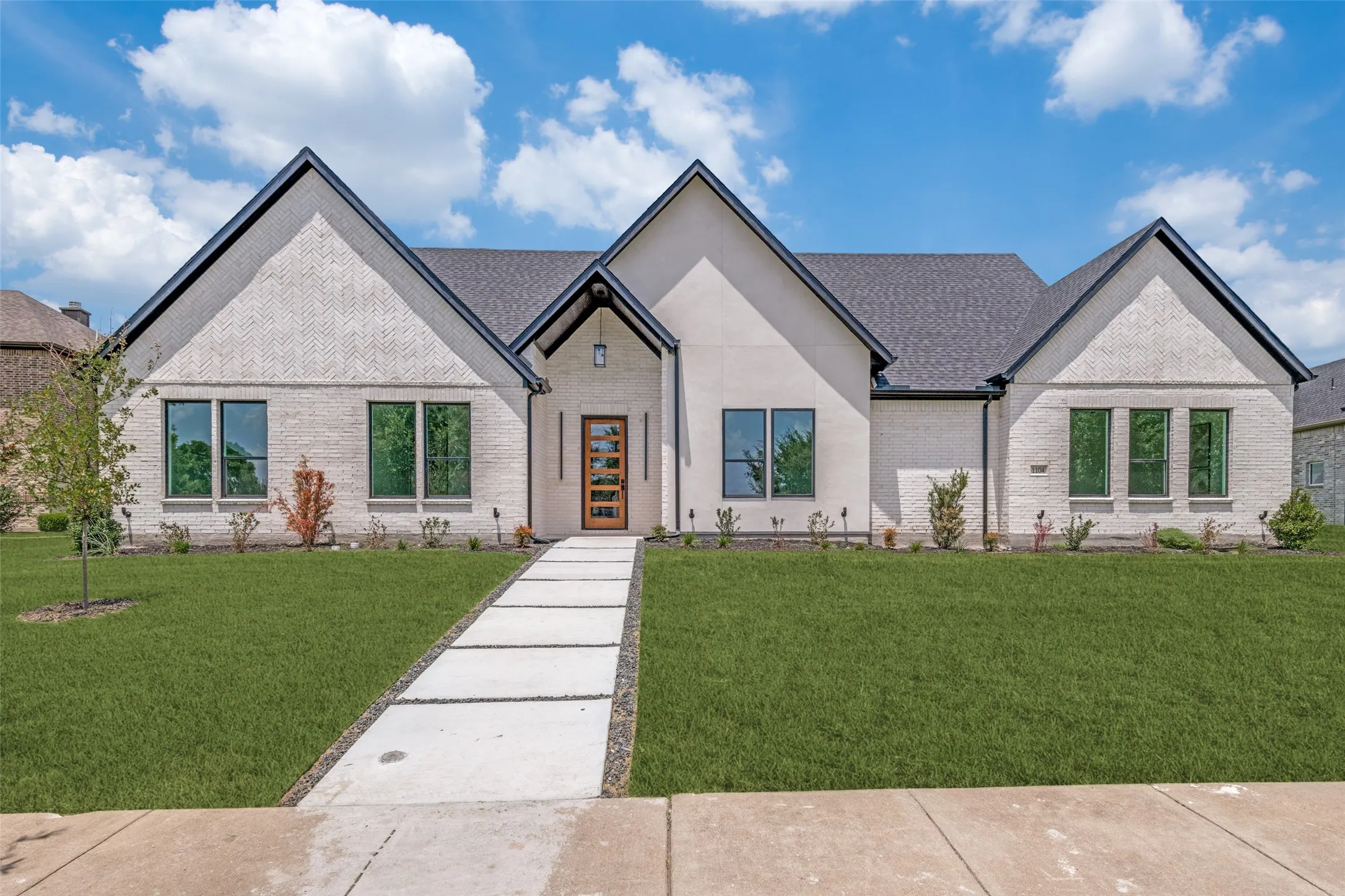 Single Family Residence For Sale in Kaufman County , 1104 Devonshire Drive N, Forney, Texas 75126, 5 Bedroom, 5 Bathroom, 3 Garage spaces, 3,354 Sqft, built in 2026, mls#21331526, Real Estate Agent in Forney, Homes For Sale in Kaufman county, Homes For Sale in Forney, Realtor in Forney Texas, Real Estate Brokerage Independent Realty Texas, Luminita Cordes Realtor