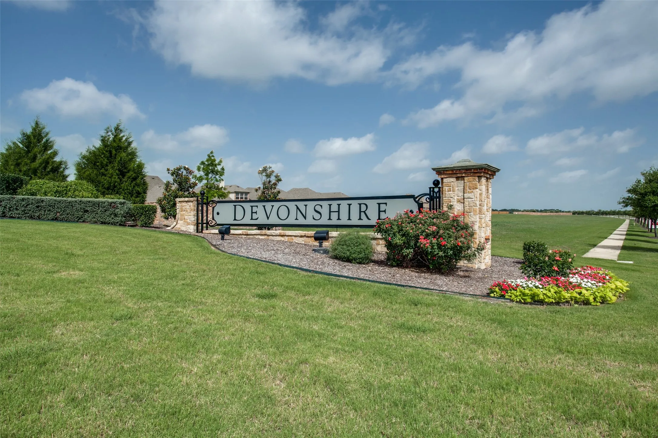 Single Family Residence For Sale in Kaufman County , 1104 Devonshire Drive N, Forney, Texas 75126, 5 Bedroom, 5 Bathroom, 3 Garage spaces, 3,354 Sqft, built in 2026, mls#21331526, Real Estate Agent in Forney, Homes For Sale in Kaufman county, Homes For Sale in Forney, Realtor in Forney Texas, Real Estate Brokerage Independent Realty Texas, Luminita Cordes Realtor
